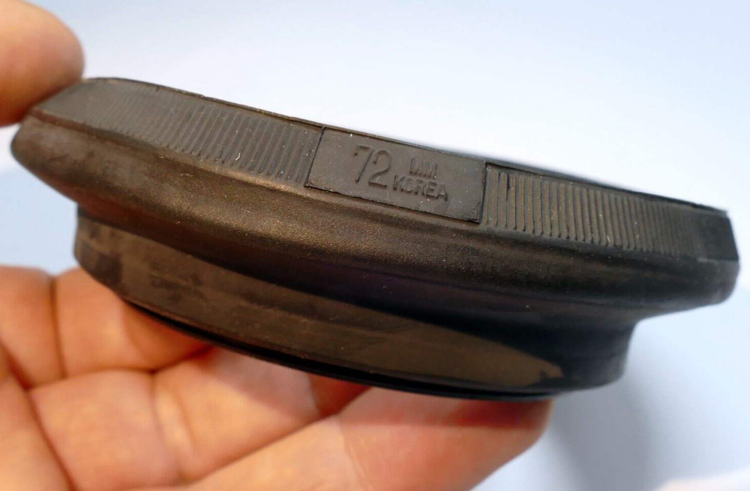 72mm Rubber Lens Hood Shade  double  threaded - poor condition soft rubber
