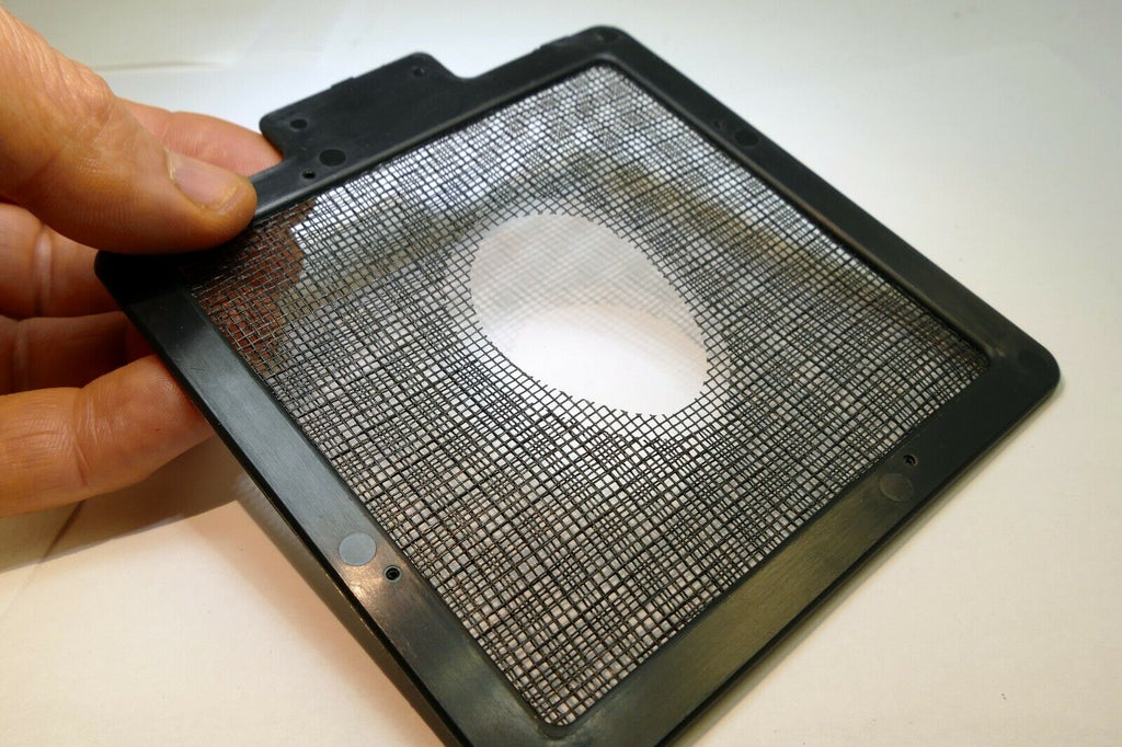 Lindahl Plastic Vignetter Mask Frame 4.5X4.5" bellows 2" Vertical Oval portrait