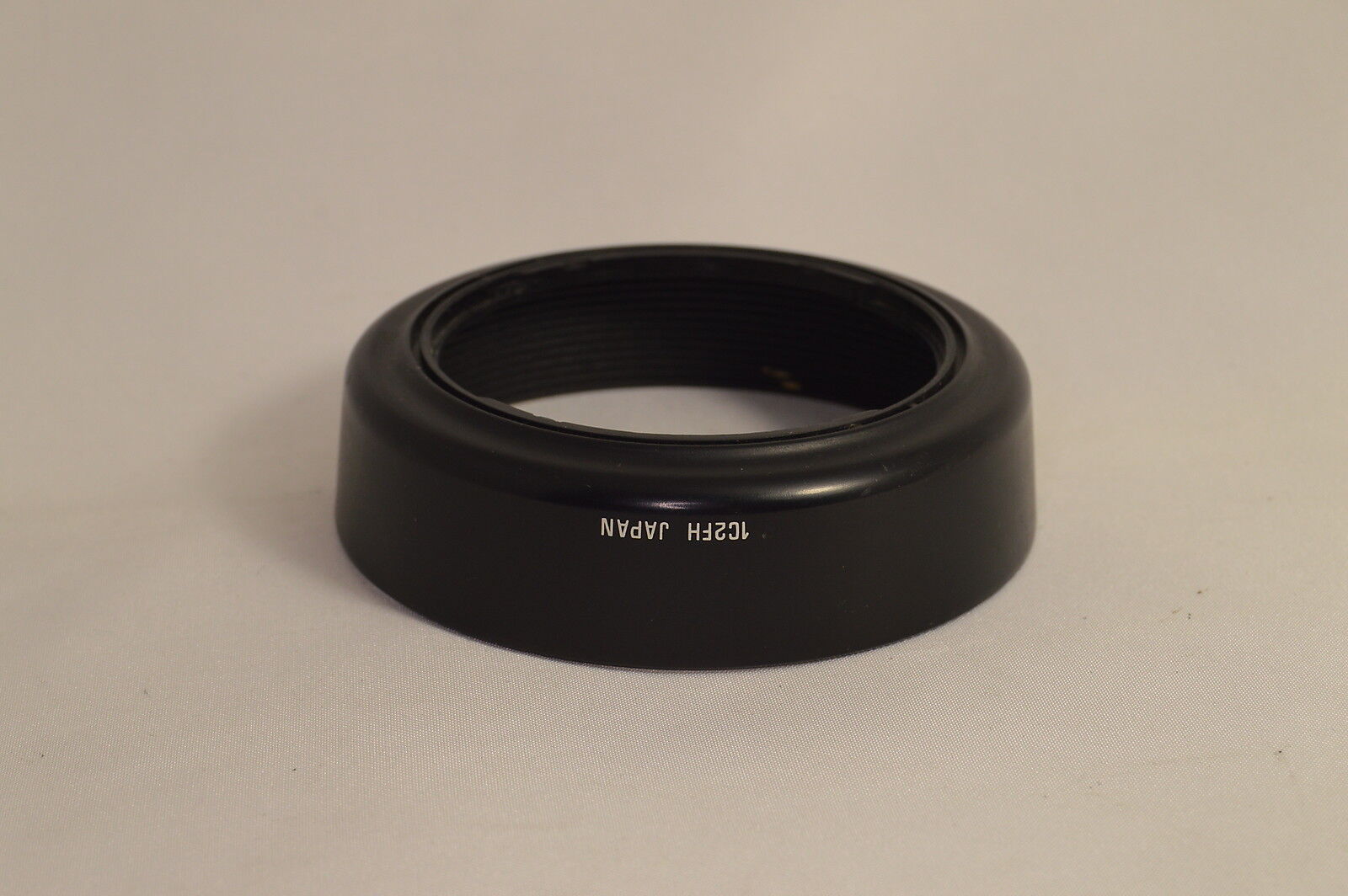 Tamron 1C2FH plastic Lens Hood Made in Japan for 28-80mm f3.5-5.6 AF zoom