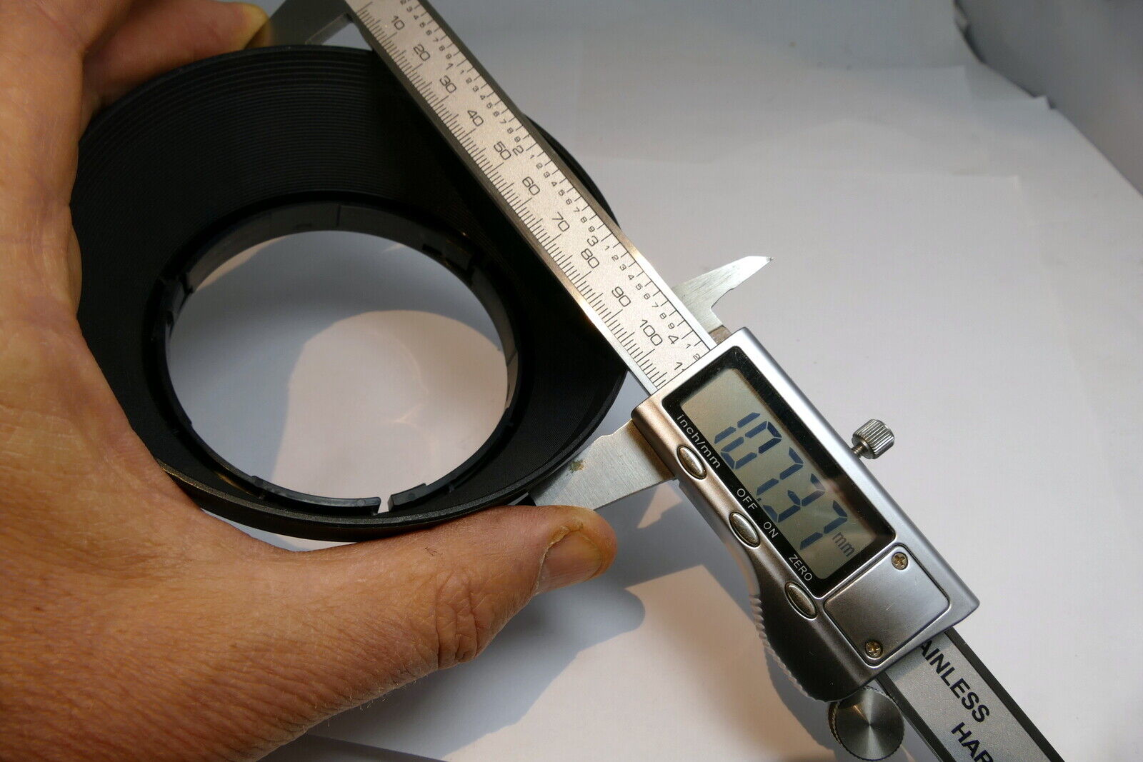 Fujinon 75mm Lens Hood Shade for FUJINON TV UM f1.6 10-110mm Lens HZ-811 72mm