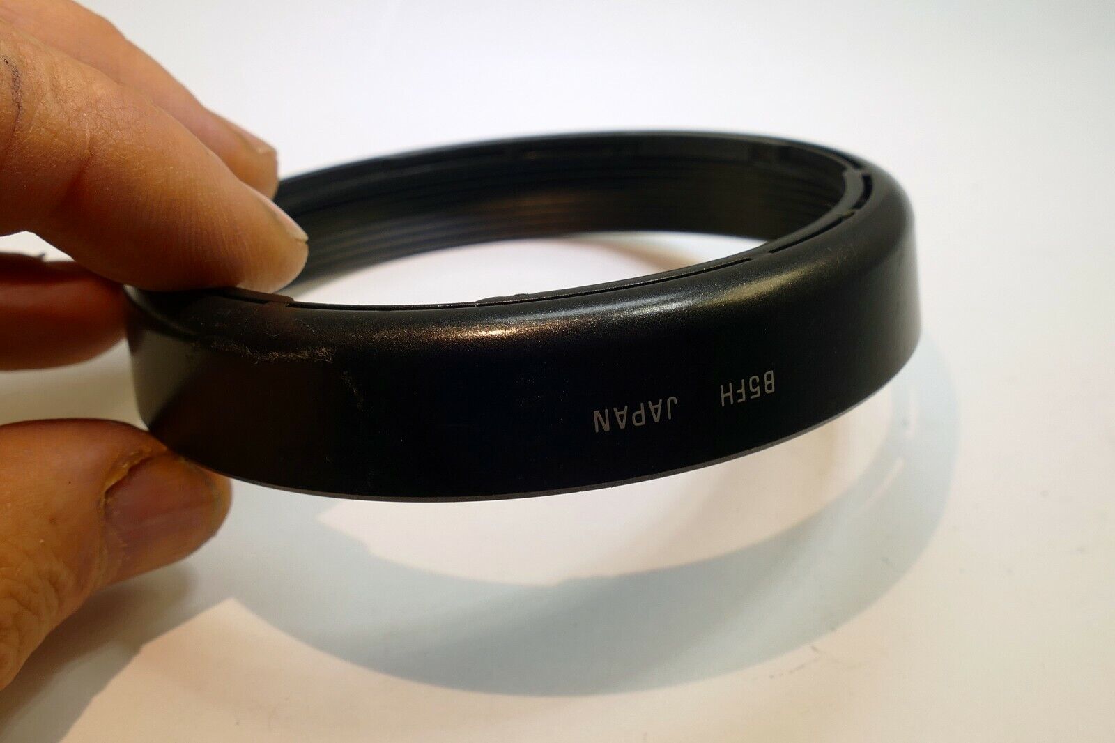 Tamron B5FH Lens Hood Shade for AF 28-200mm f3.8-5.6 Non Super zoom