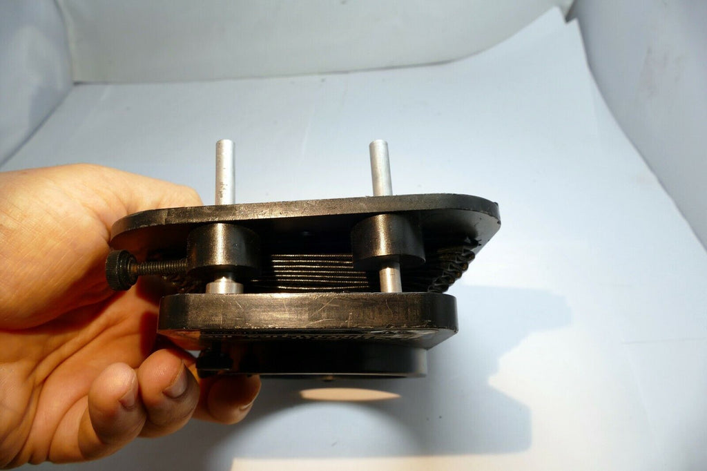 Lindahl Bellows lens Hood 31.1320 Bell-O-Shade Single 3X3 filter slot