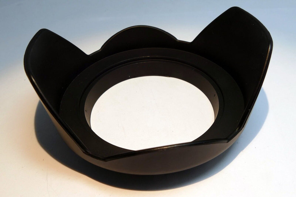 67mm Lens Hood  Shade threaded screw in plastic for 18-200mm