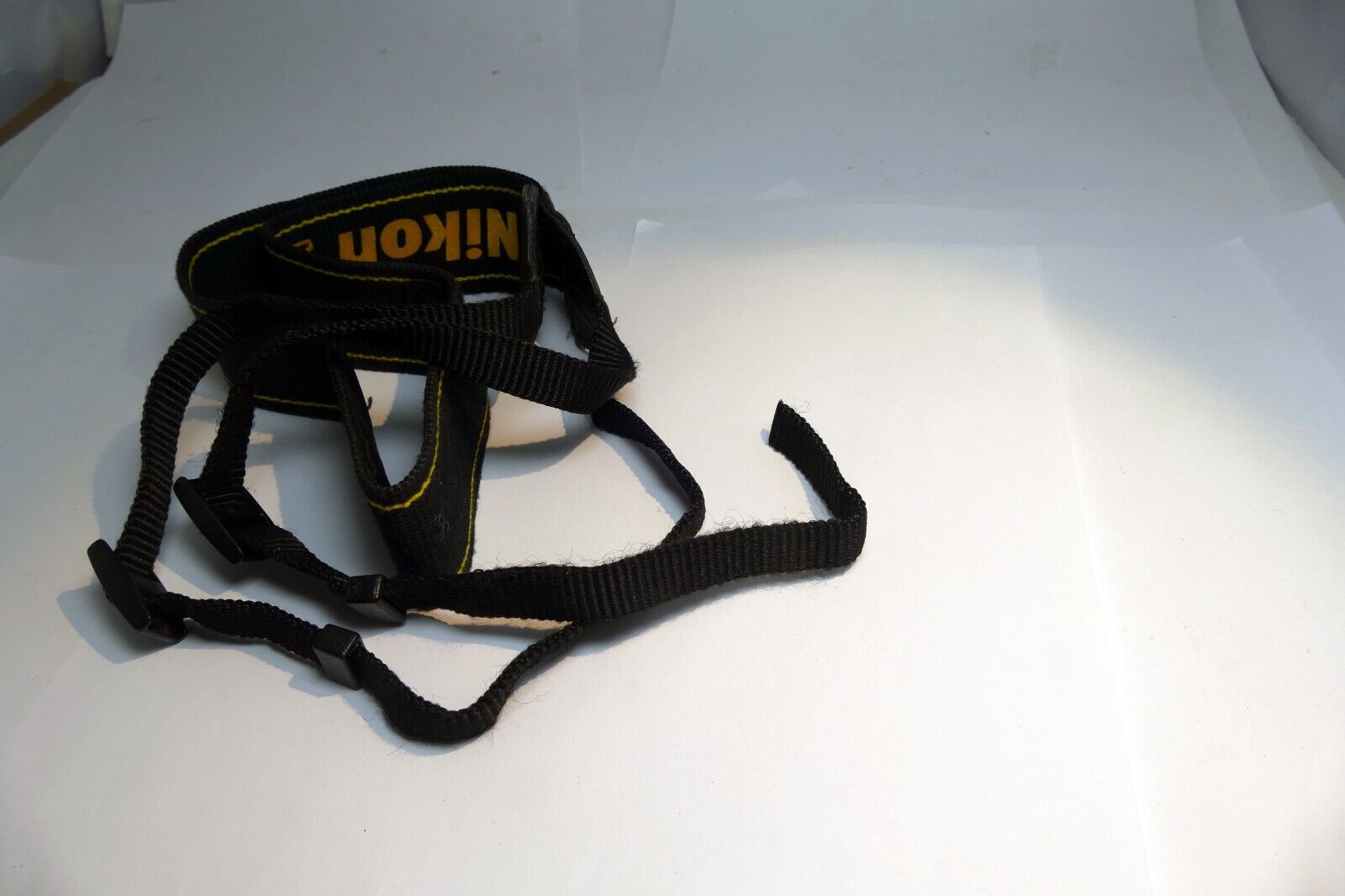Nikon D300 Camera Neck Strap Yellow-Black AN-DC300 Genuine OEM