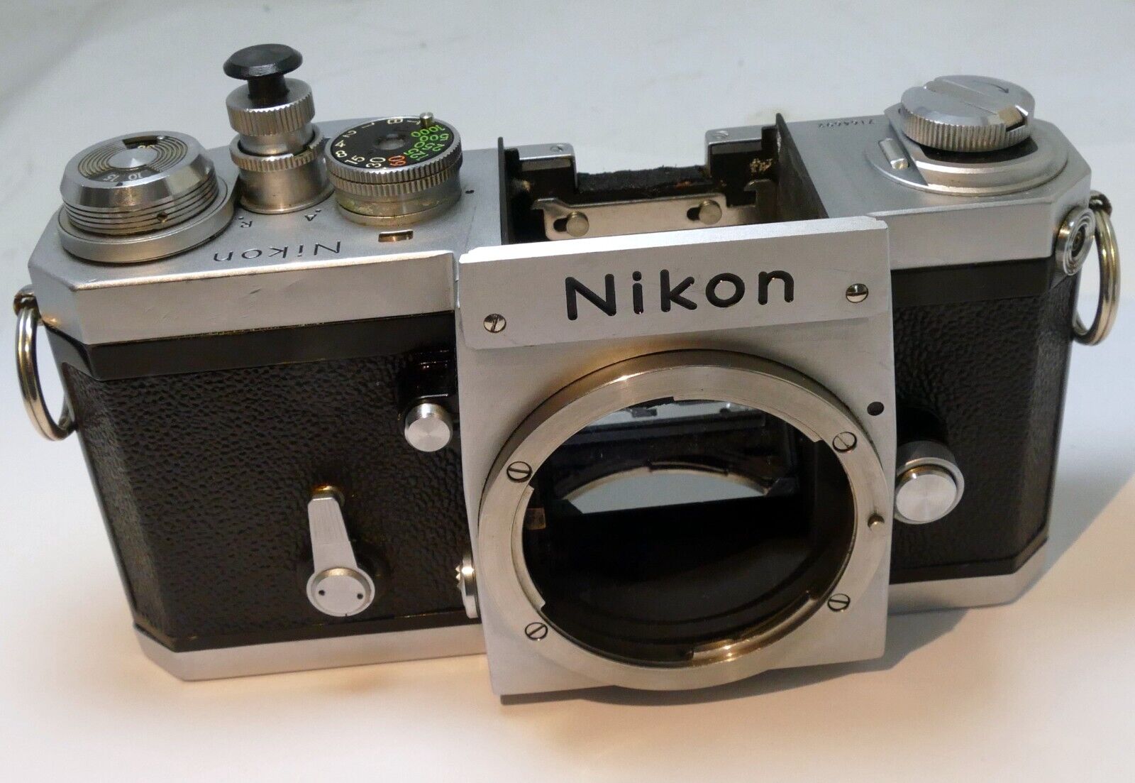 Nikon F 35mm film camera body only S# 7164692 - works good