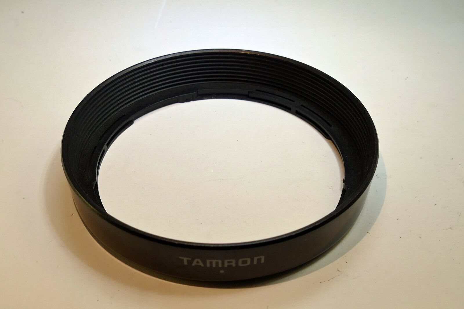 Tamron B5FH Lens Hood Shade for AF 28-200mm f3.8-5.6 Non Super zoom