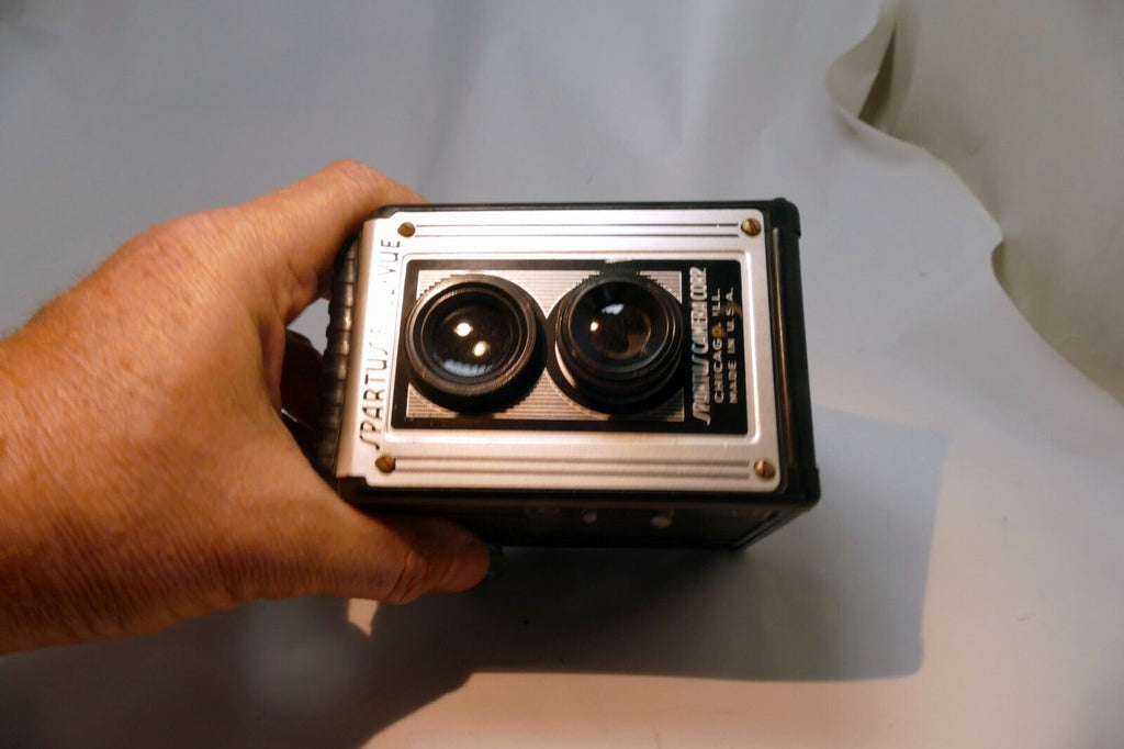 Spartus 120 TLR Camera Full-Vue made in USA vintage
