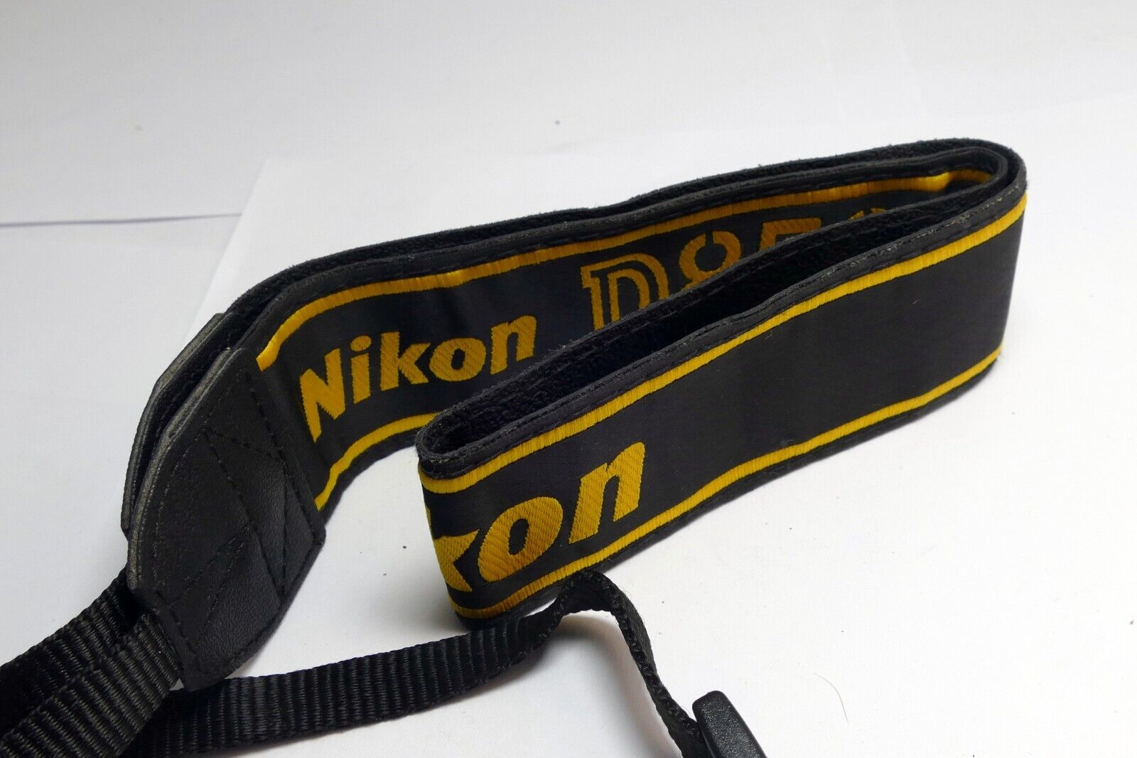 Nikon D-850 AN-DC18 Shoulder neck Strap for D850 Digital cameras