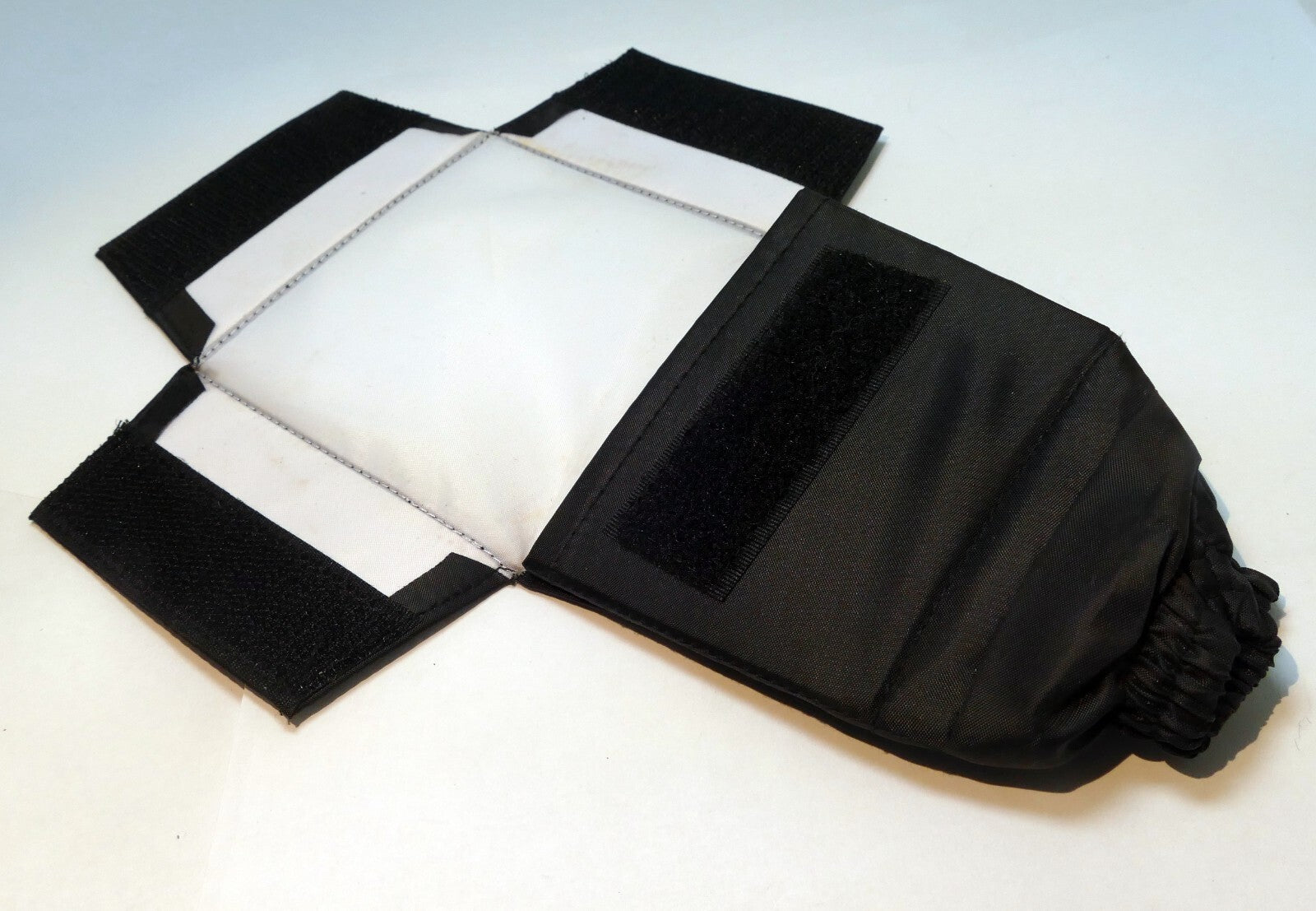 Vello MINI Light Bouncer SOFTBOX Flash Diffuser for external Flash white