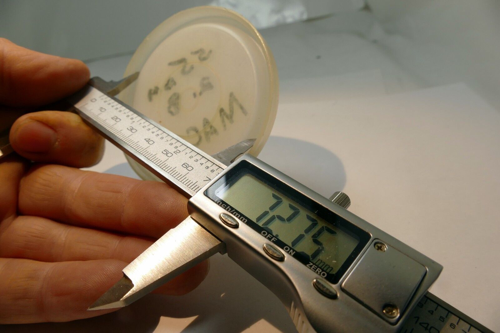 72mm Cap for Nikon Lens Hood Metal  front slip on type fits HN-2, 3 HS-9