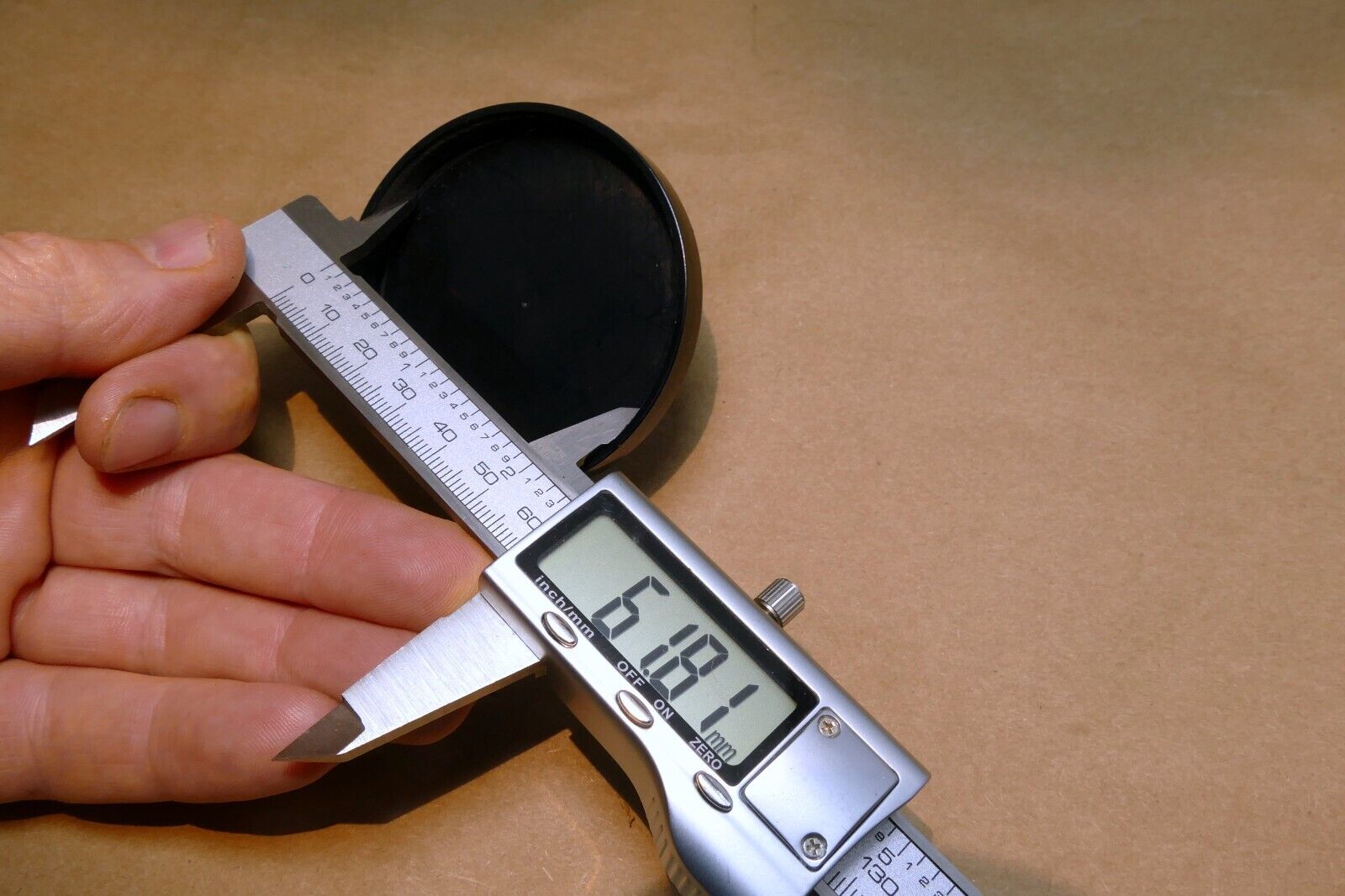 Canon B-62 Front Lens Cap for 35-70mm f3.5 FD push on slip on - OEM