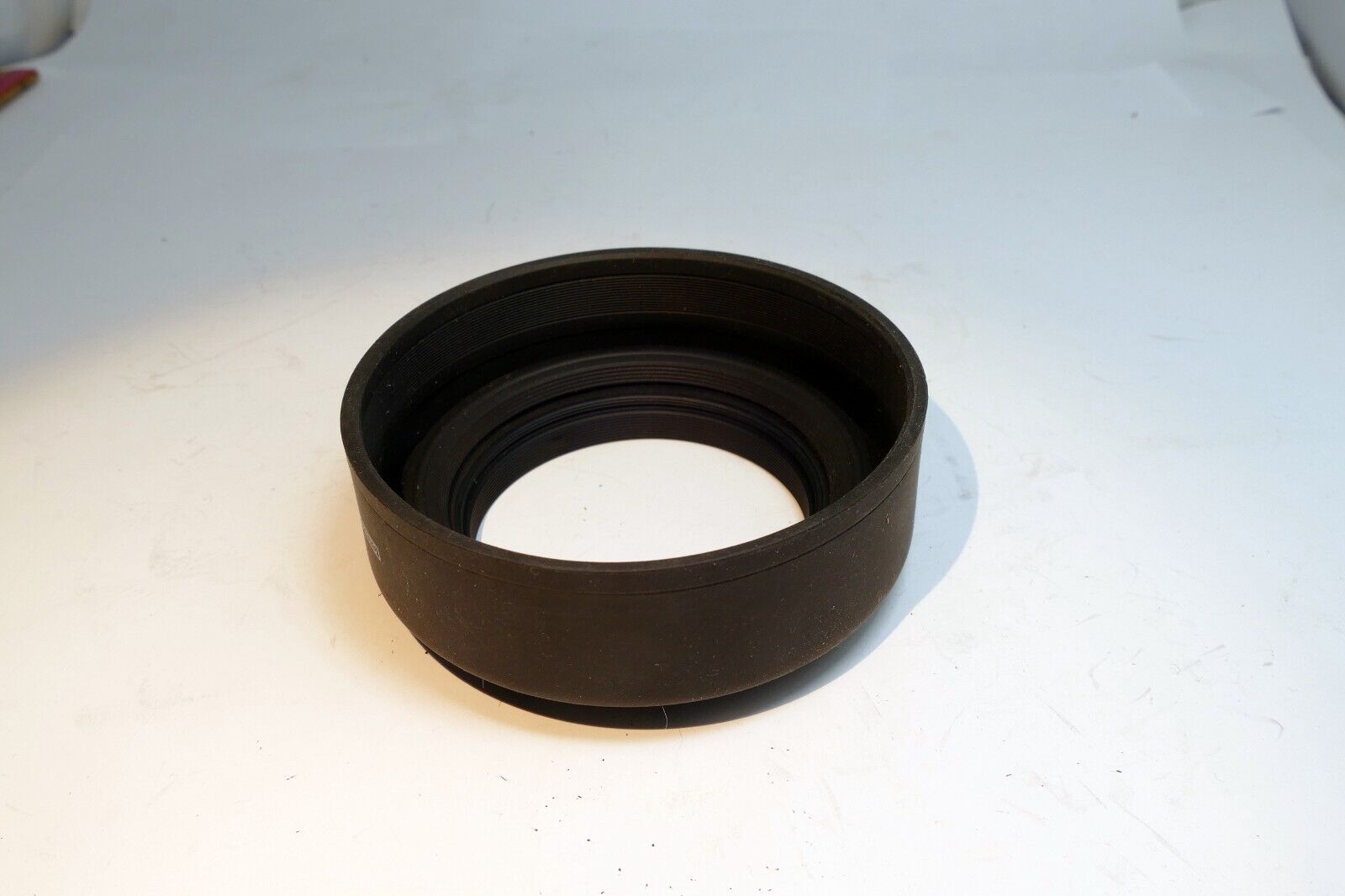 67mm Rubber  Lens Hood Shade Double threaded telephoto and wide angle 18-200mm