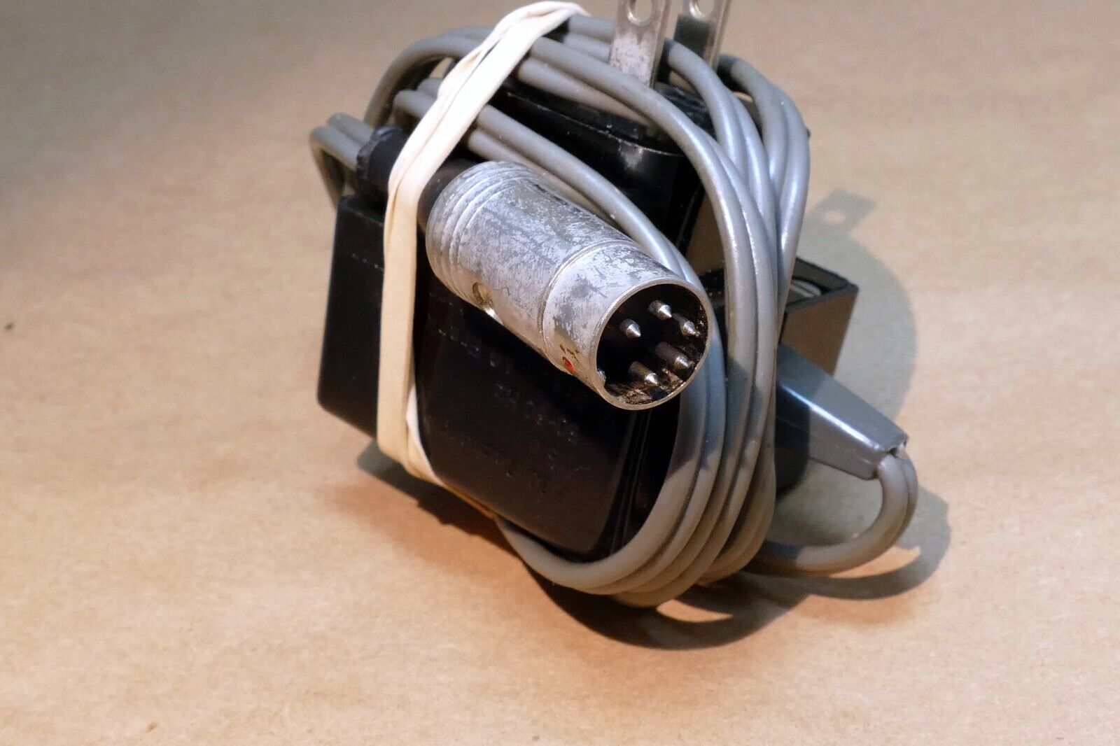 HASSELBLAD BATTERY CHARGER TYPE 1 FOR 500 EL CAMERAS VINTAGE OEM