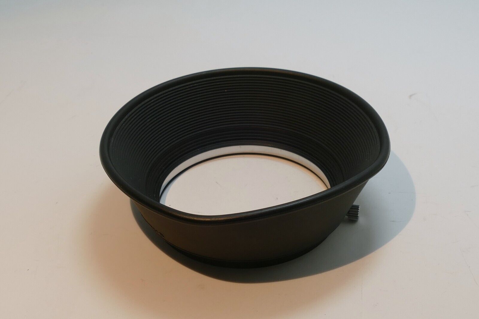 55mm Olympus OM 35-105mm f3.5-4.5 lens hood shade - OEM Genuine fits 24mm f2.0