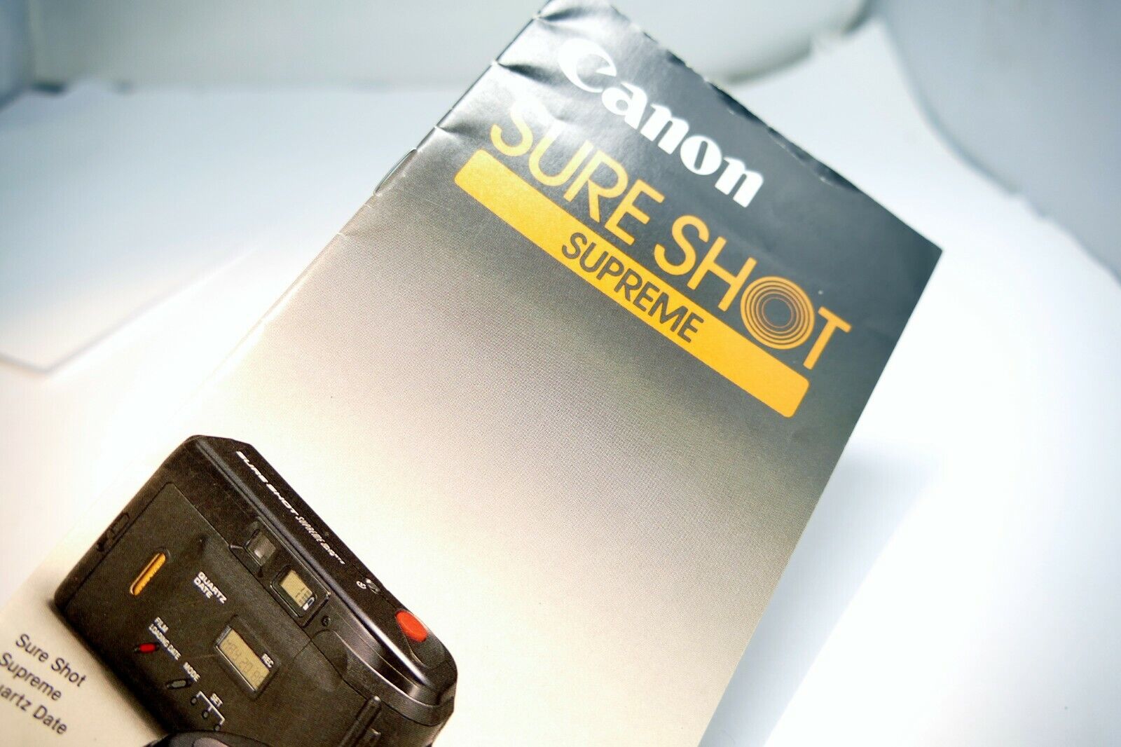 Canon Sure Shot Supreme camera Sales Brochure Guide English 1986