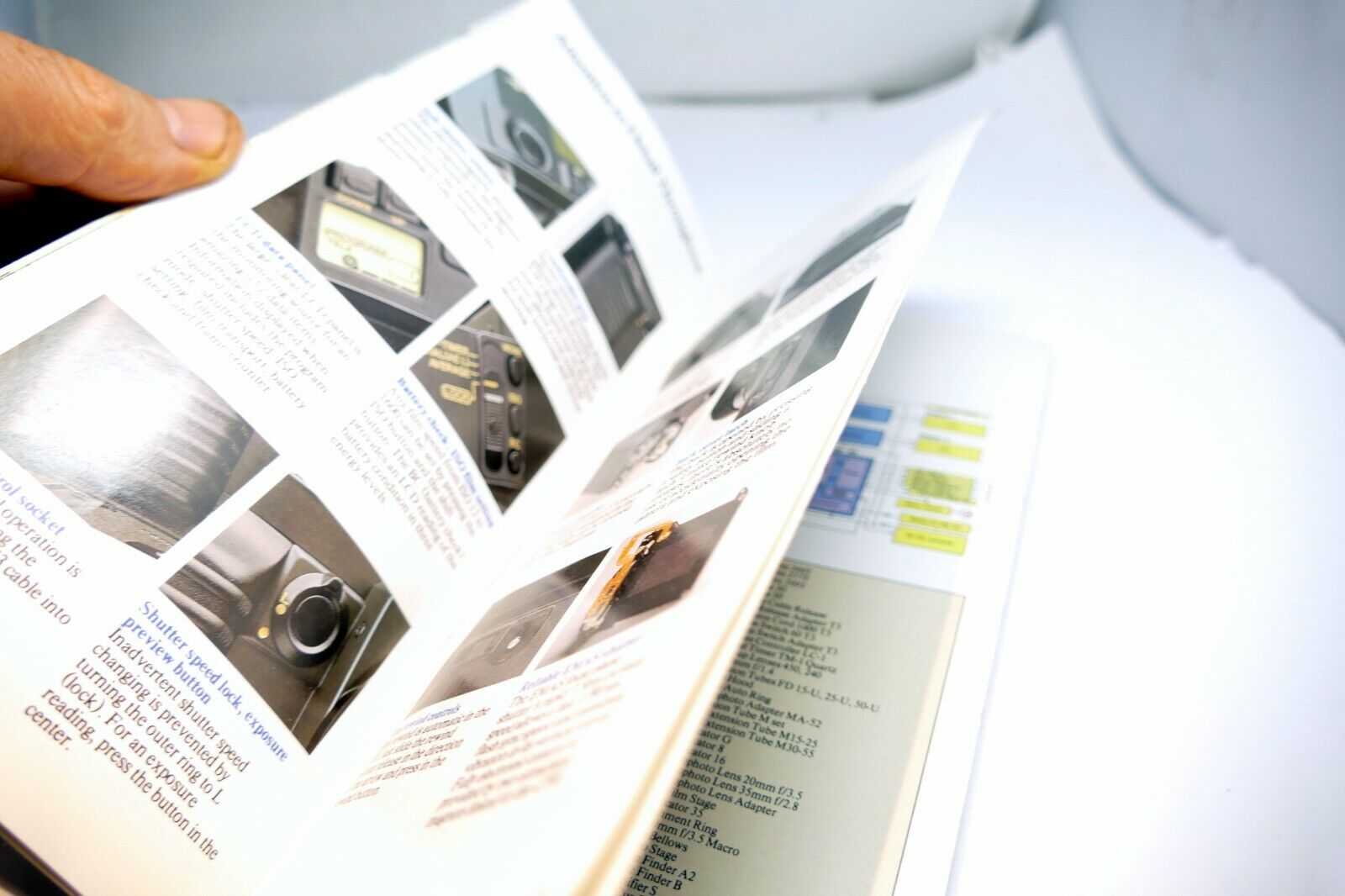 Canon T70 camera Sales Brochure Guide English New Vision Photography  1984