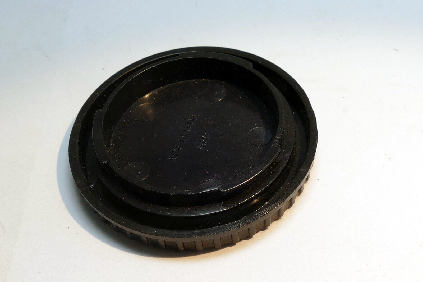 "N" camera body cap for Nikon F cameras D3200 D3500