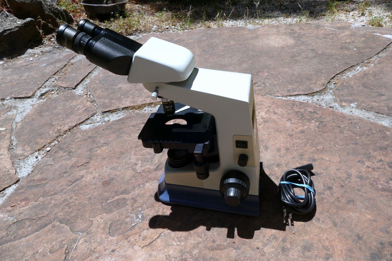 N-180M Biological Lab Medical Microscope Novel - w/ 4X 10X PH 160 0.17 objective