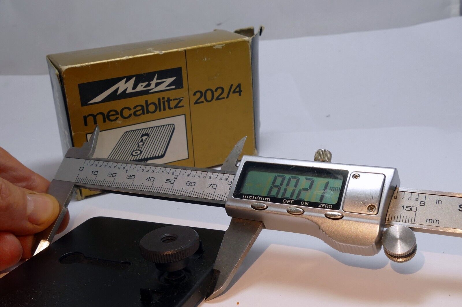 METZ MEDIUM FORMAT Tripod CAMERA BRACKETS CAT. No. 5514 202/4 Metz Mecablitz