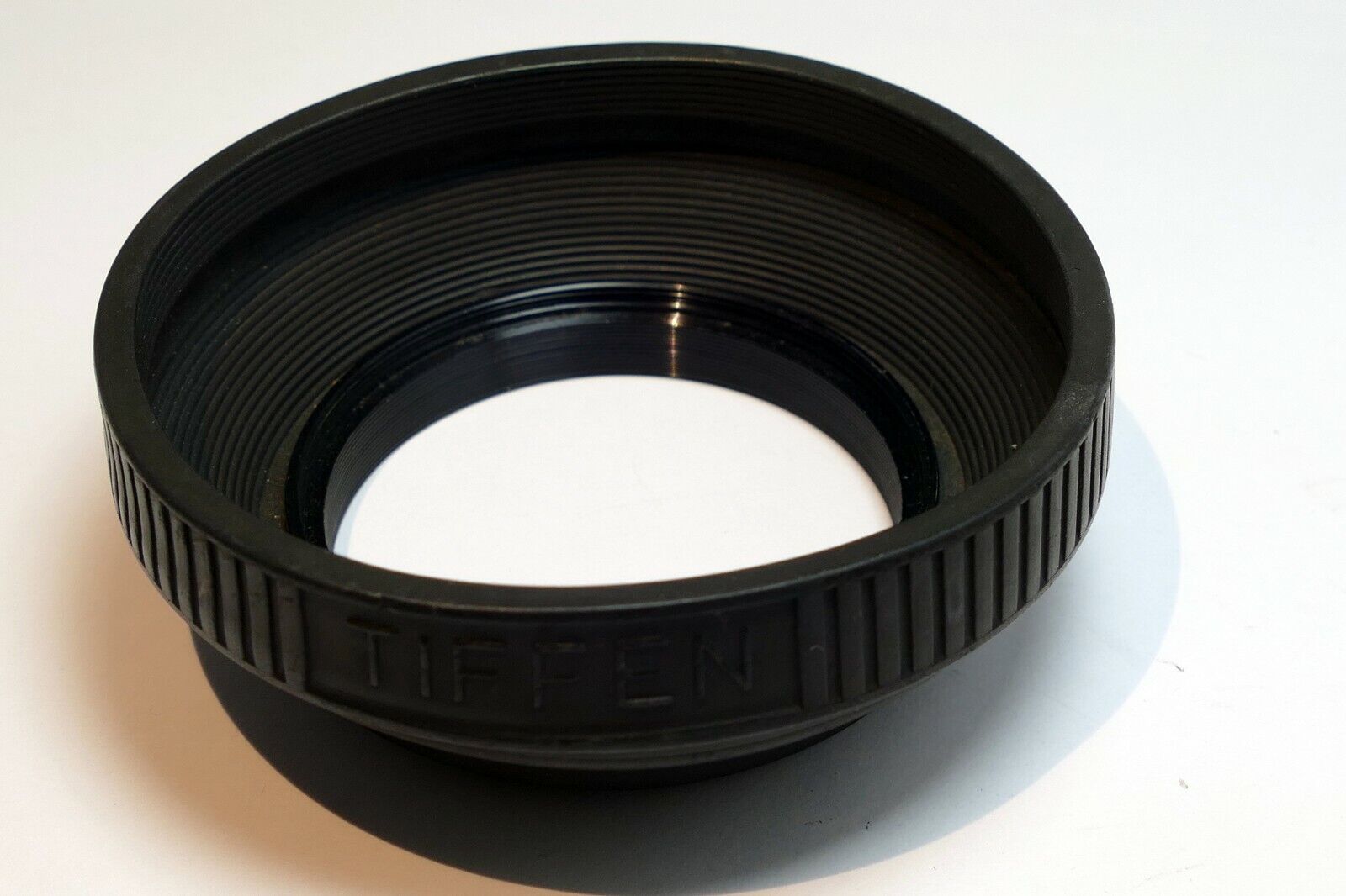 Tiffen 55mm rubber Lens Hood Shade screw in made in USA