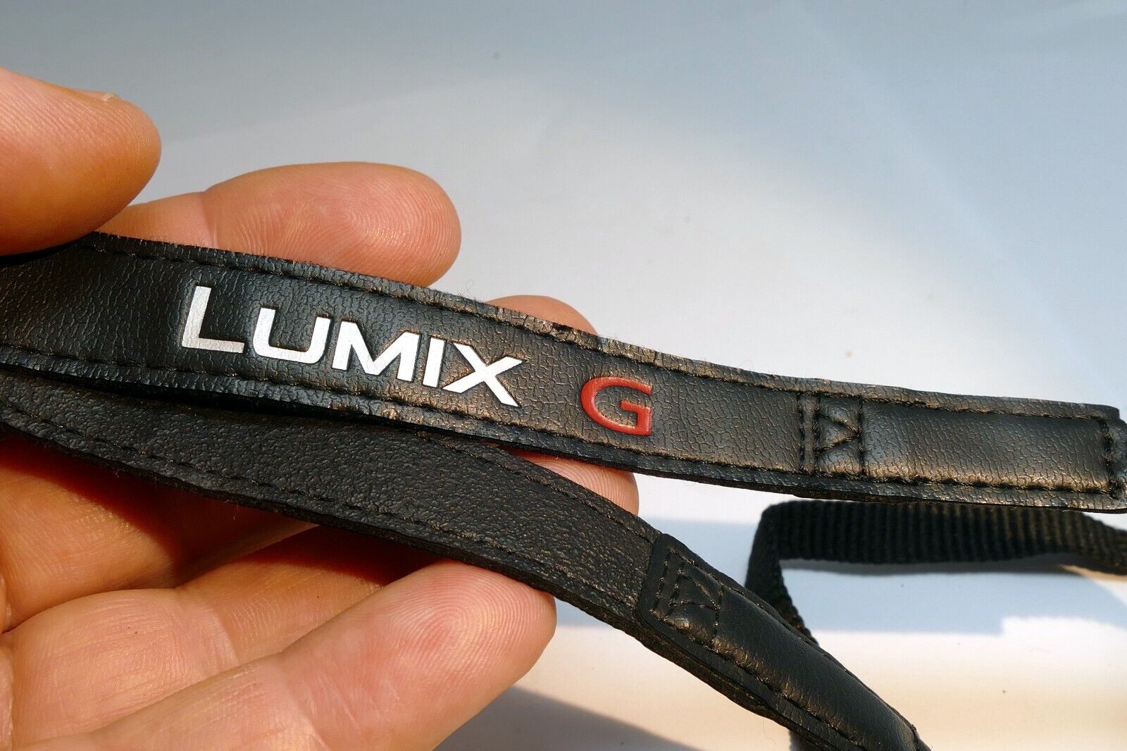 Panasonic Lumix GX7 Shoulder Camera  Strap 2cm wide Black Leather  - Genuine OEM