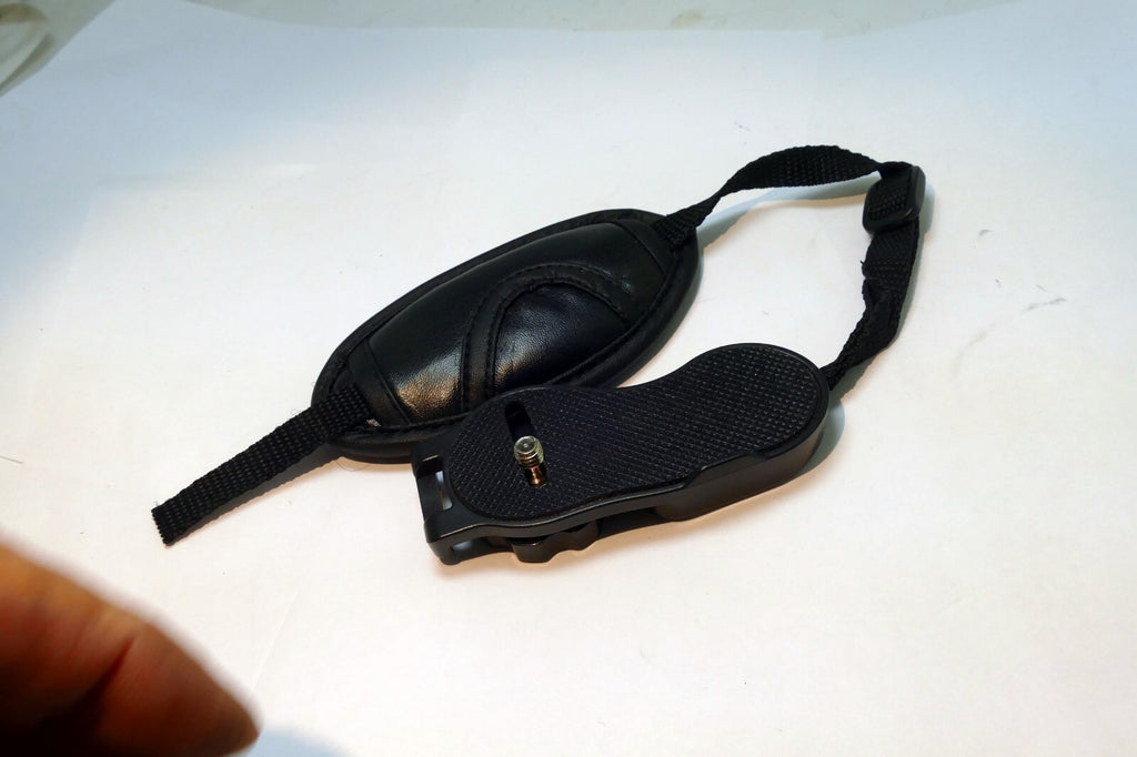 Camera Wrist strap grip with tripod 1/4" screw (missing one buckle)
