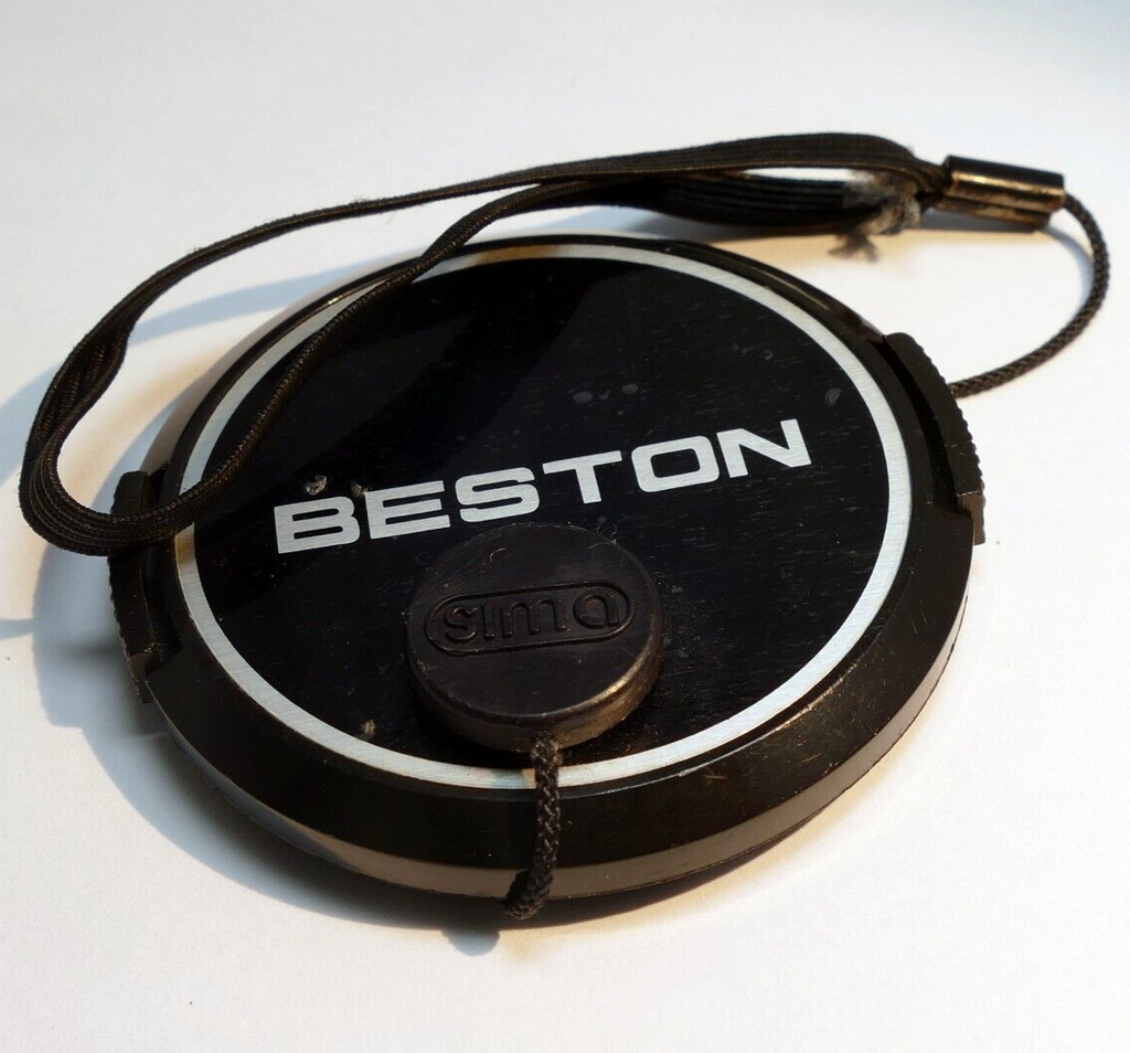 Beston 52mm snap on type Lens Front Cap w/ string for 80-205mm