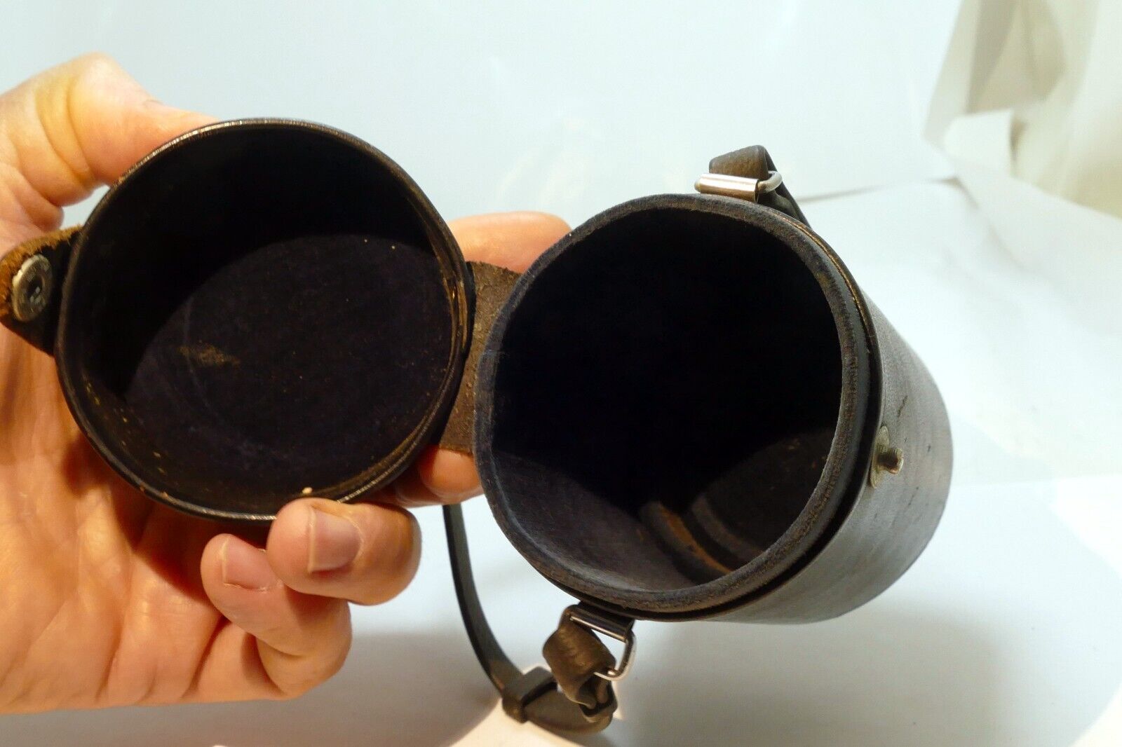 Olympus Hard Lens Case for OM 135mm f3.5 -  genuine OEM