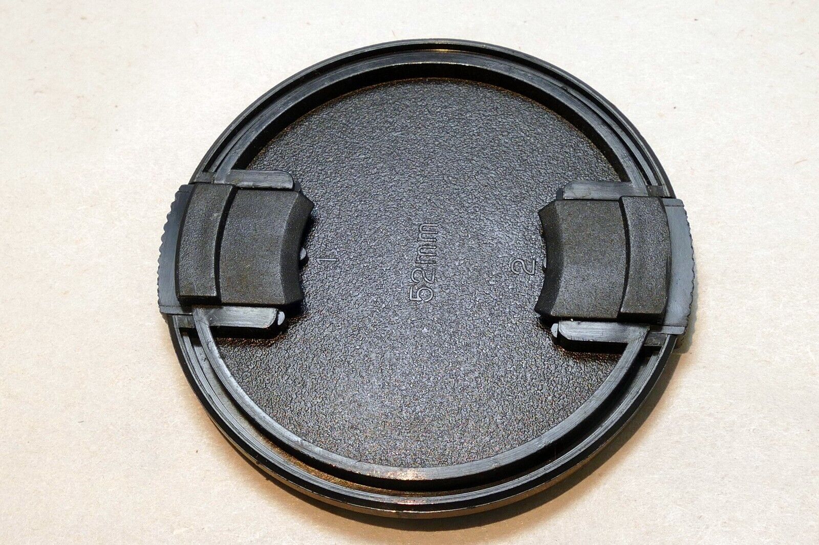 Vivitar 52mm lens front cap (snap on type) for 100mm f3.5 macro
