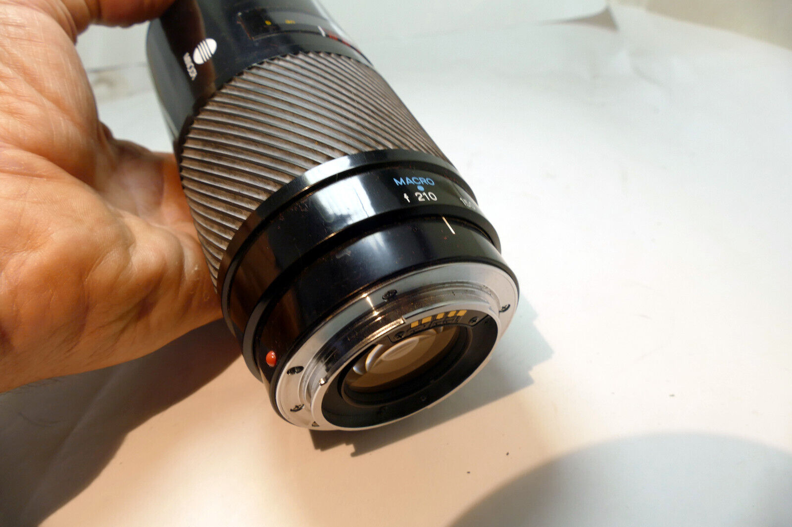 Minolta 70-210mm f4 AF Lens SONY A mount α37 α67 α57 α58 α68 beercan  works good