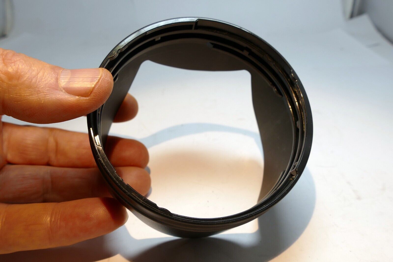 80mm Twist on type  Lens Hood Shade