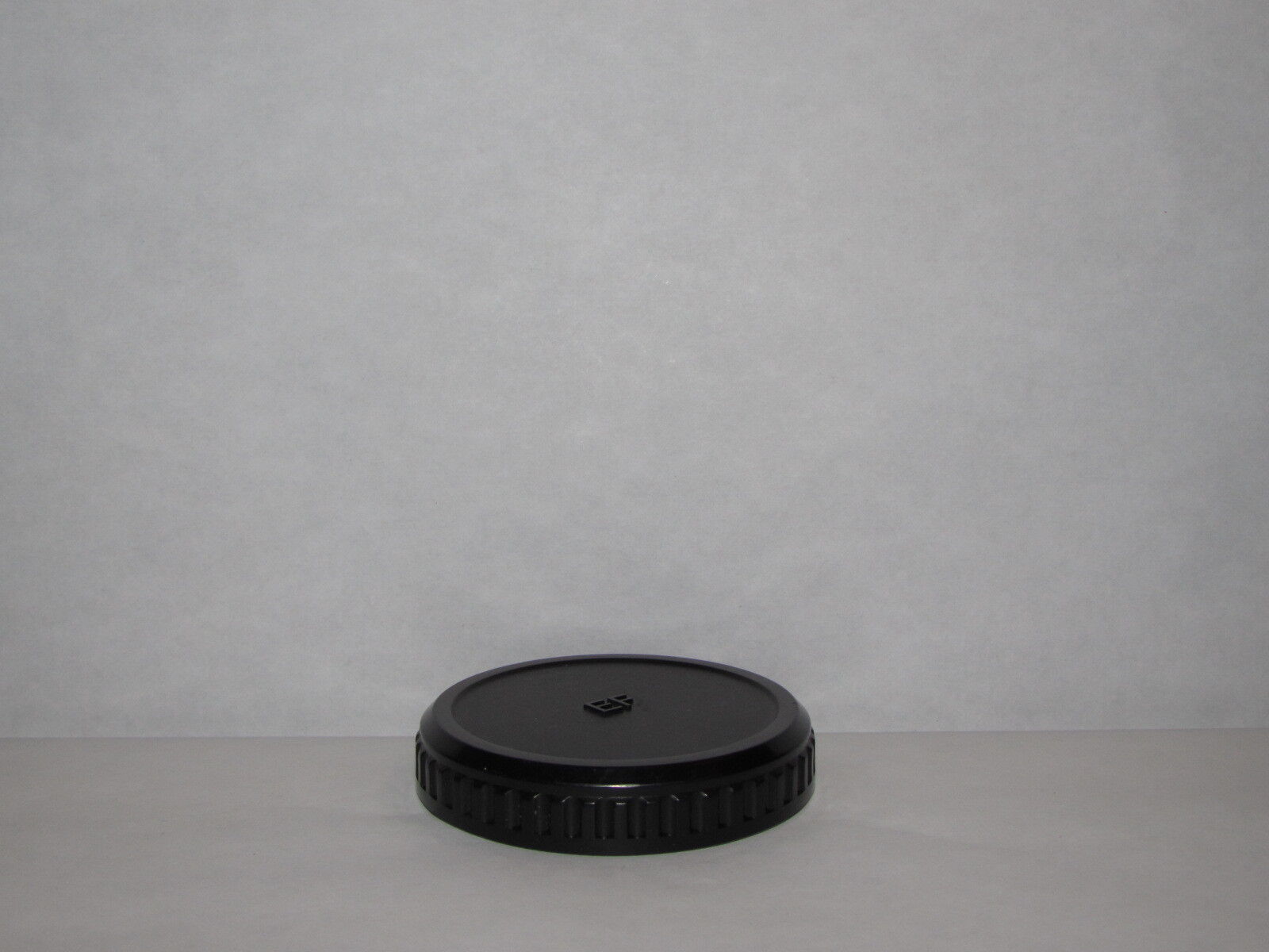 Used Vivitar Rear Lens Cap for Canon EF EF-S lenses twist on type  B20037