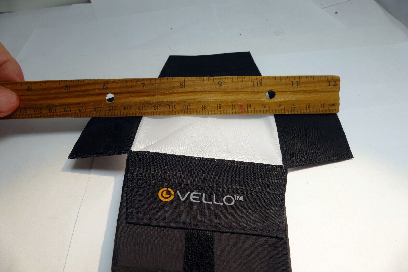 Vello Mini Softbox flash diffuser for camera