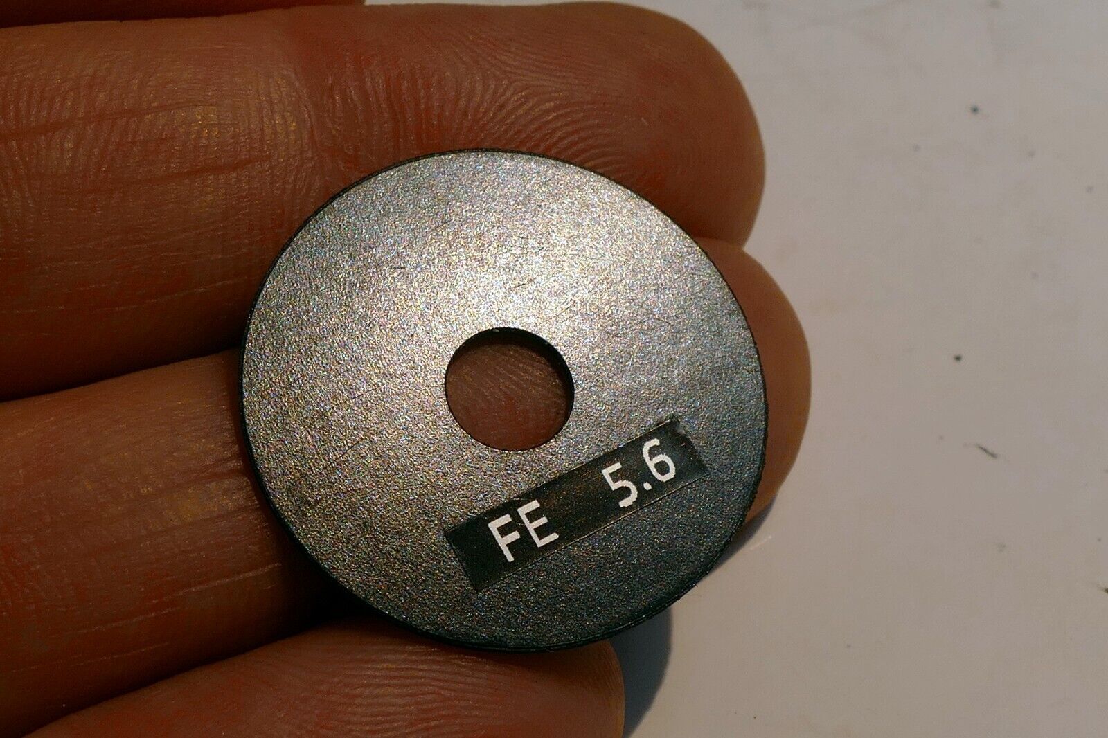 Lensbaby Lens aperture disc f5.6 magnetic