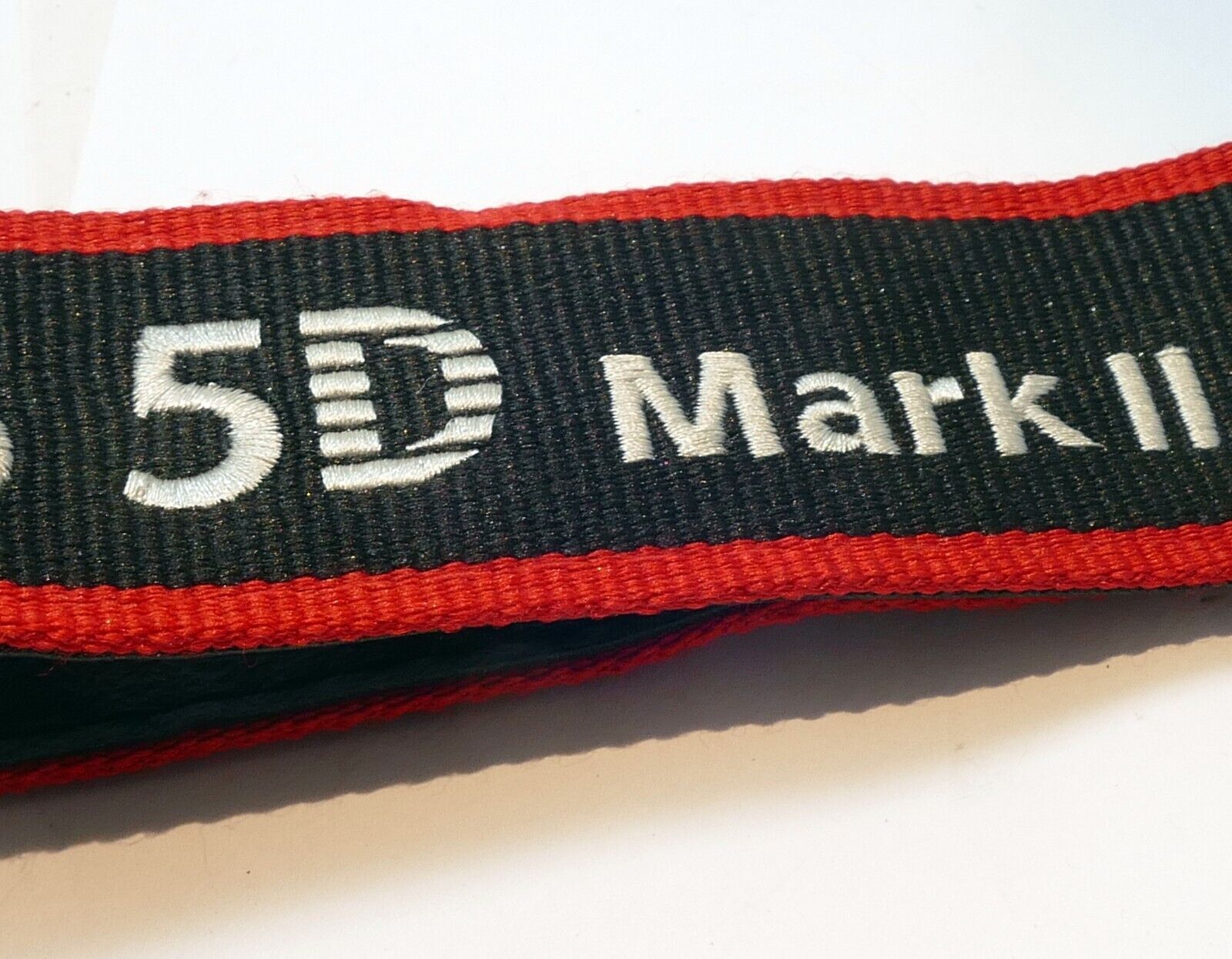 Canon EOS 5D Mark II Camera Shoulder Neck Strap Black-Red  -  Genuine OEM