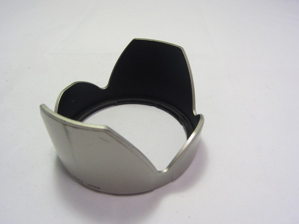 Genuine TAMRON 1D4FH Plastic Lens Hood for 28-300mm f3.5-6.3 Silver  6207022
