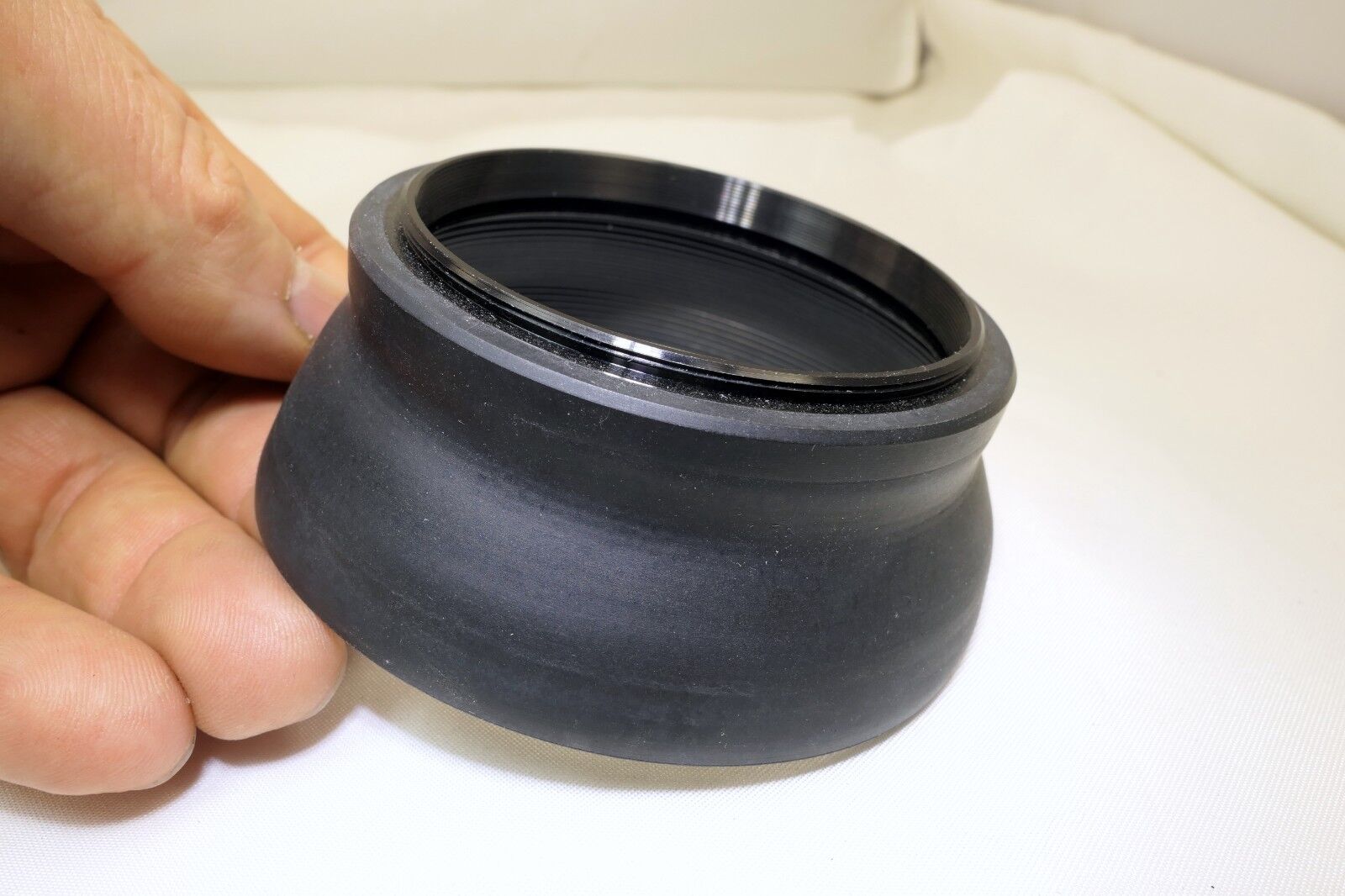 67mm Collapsible Rubber Lens Hood double threaded for 70-210mm f3.5