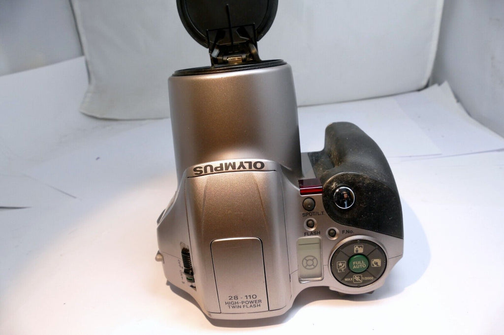 OLYMPUS Panorama IS-20 DLX ZOOM 28-110mm 4X lens CAMERA Untested - AS IS