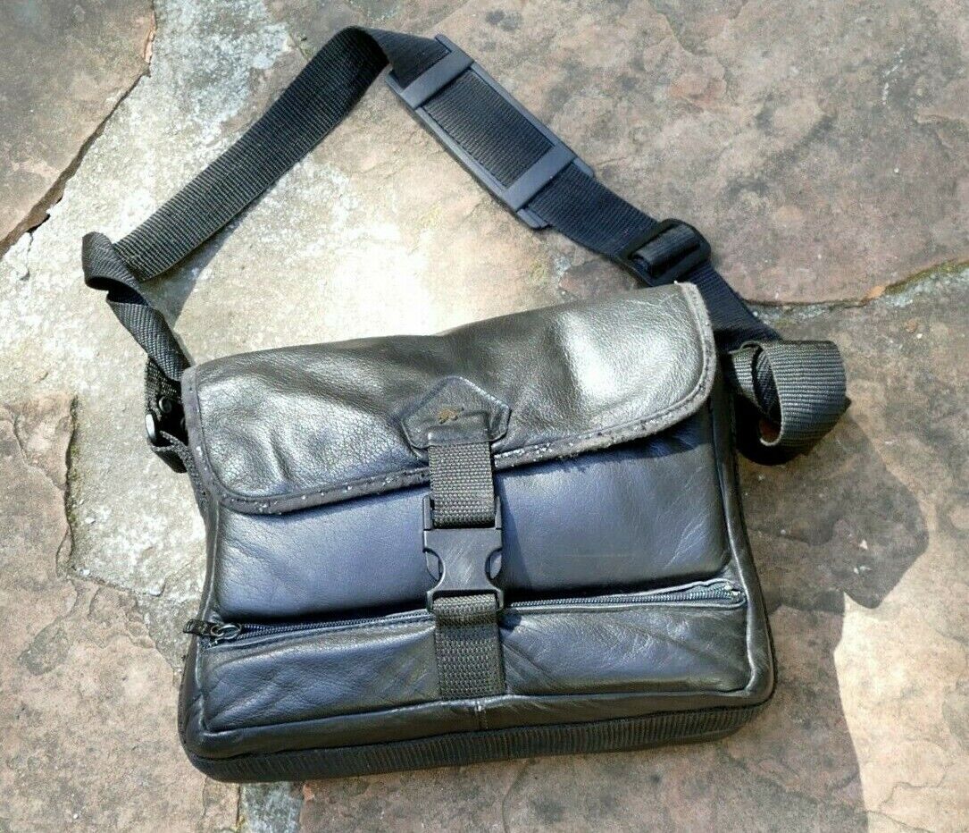 Haso Case Camera messenger bag 11X7X4" with shoulder strap rabbit