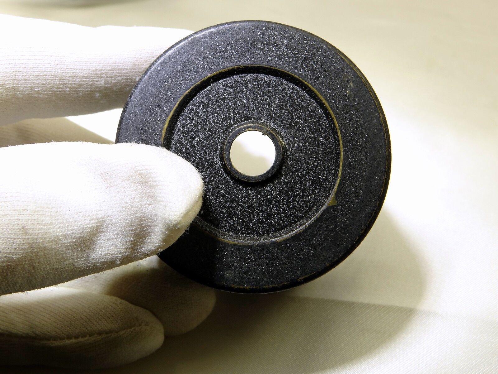 NIKON MZ-1 250 EXPOSURE 35mm FILM Cassette Spool lower part