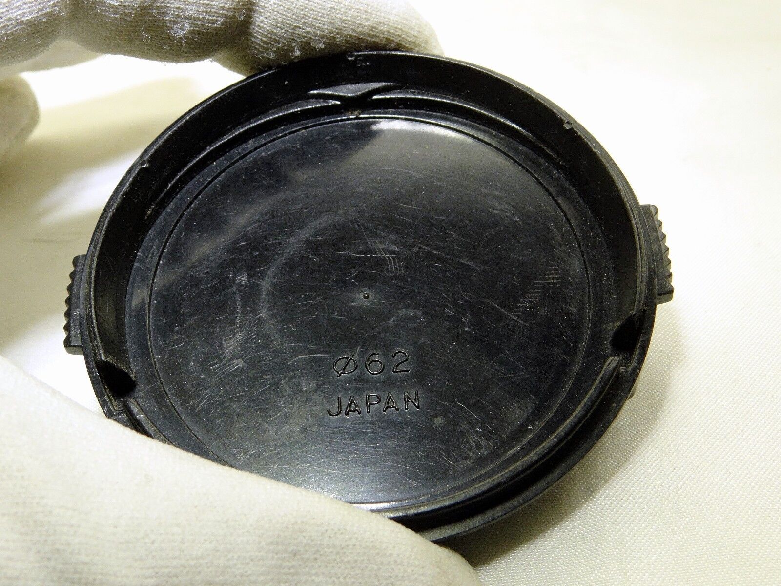 Lens Front Cap Tokina 62mm snap on type