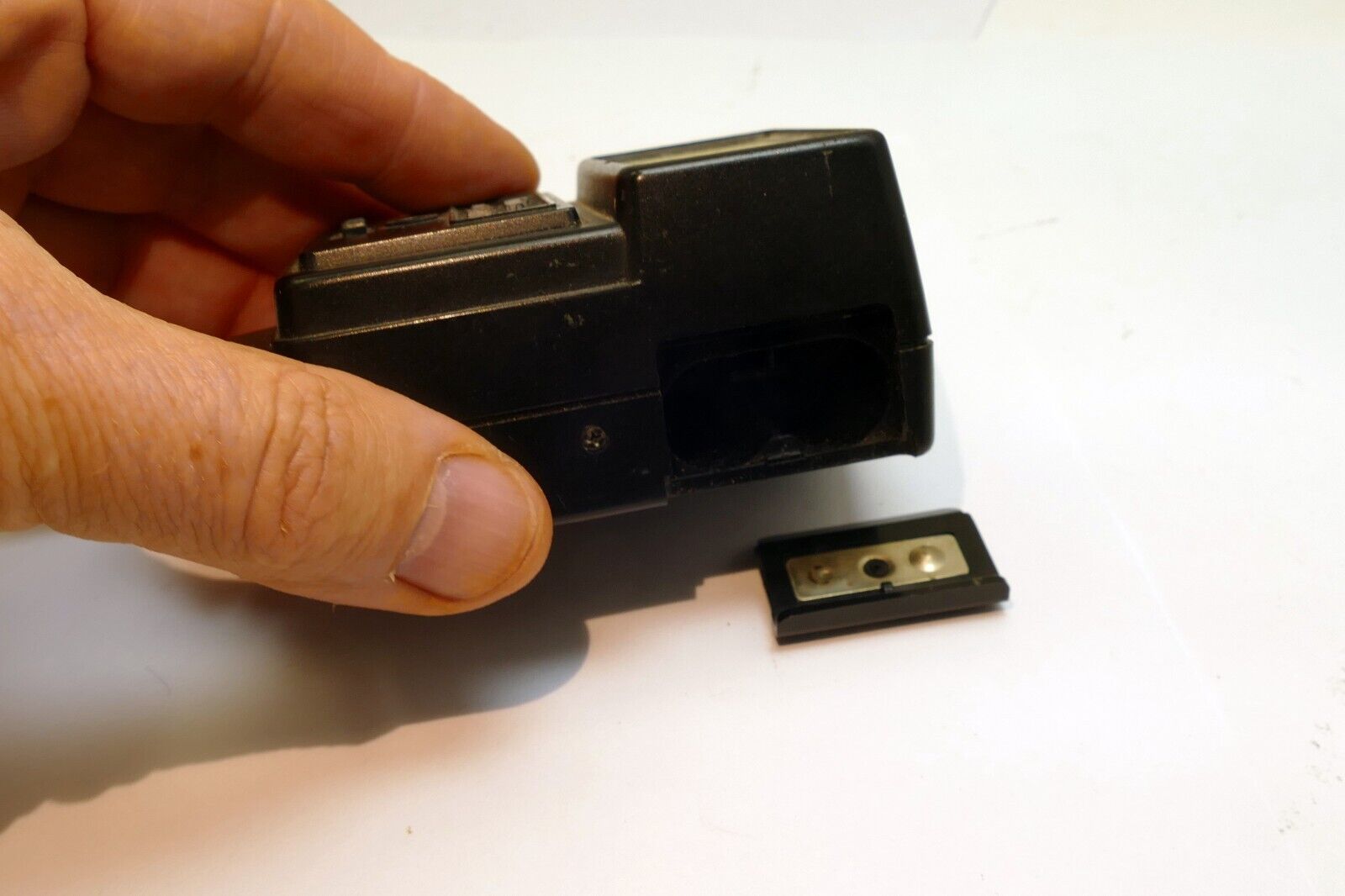 Vivitar 215 auto  flash - not working corrosion - AS IS parts