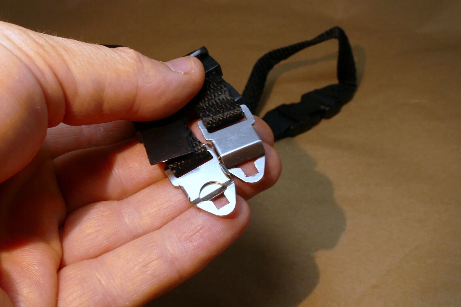 Optech USA Snap on clips for Mamiya C33 C330 Strap Neck Shoulder RB67