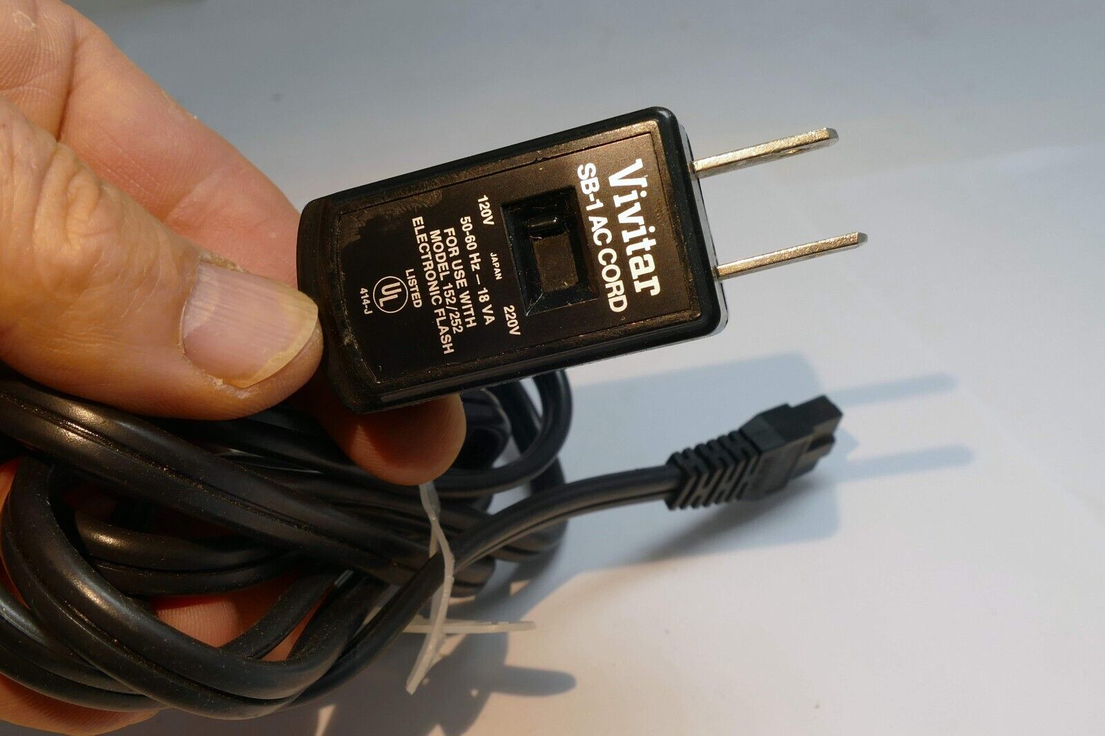 Vivitar SB-1 AC Cord Adapter cable  for use with V152/252/253 Electronic Flash