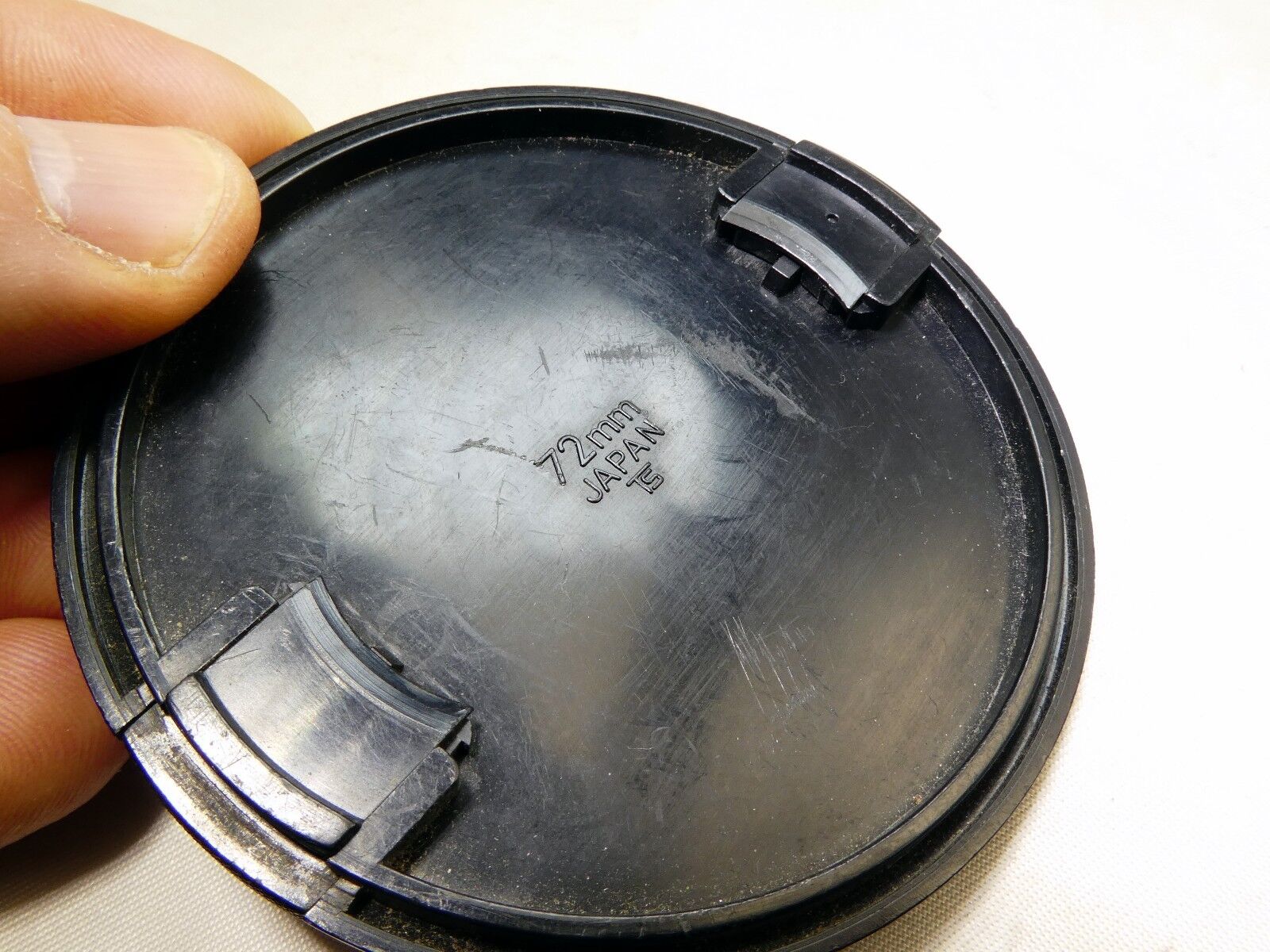 Makinon 72mm Lens Front Cap snap on type 28-80mm