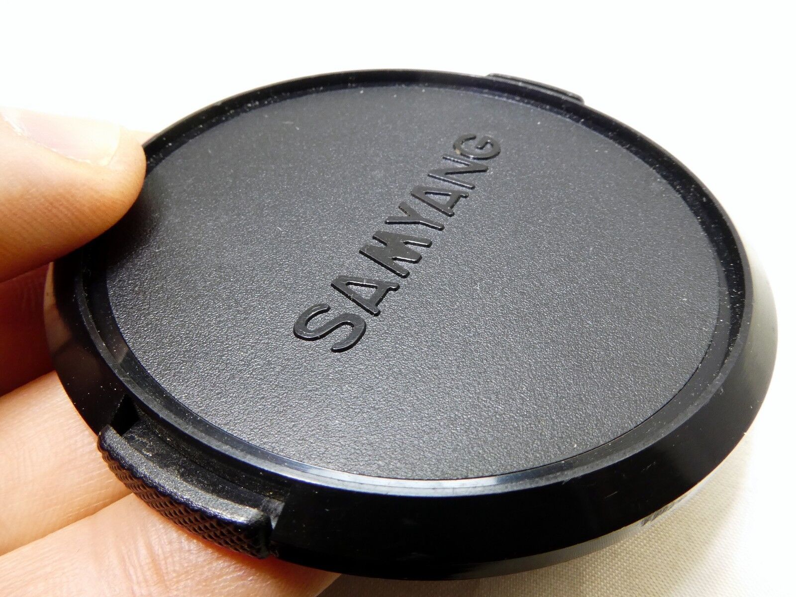 Samyang 72mm Lens Front Cap snap on type 18-28mm