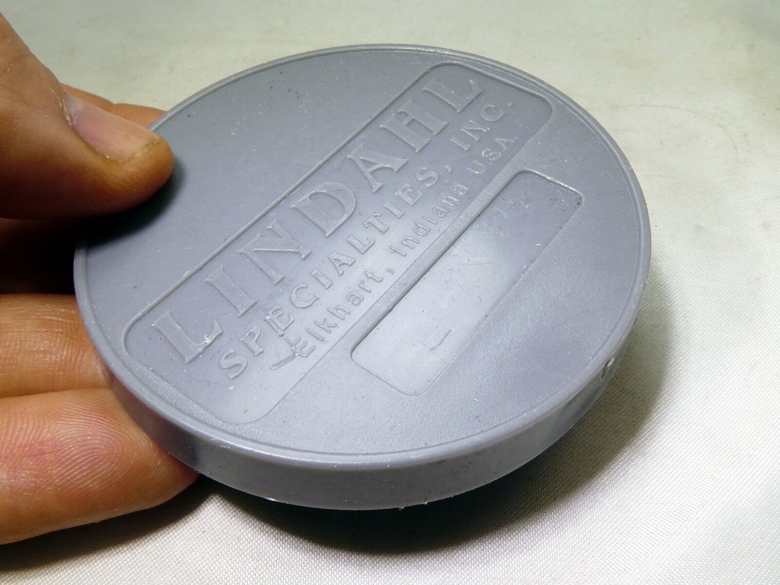 LINDAHL  Specialties INC.  Front Lens Cap 67mm Slip on 70mm ID