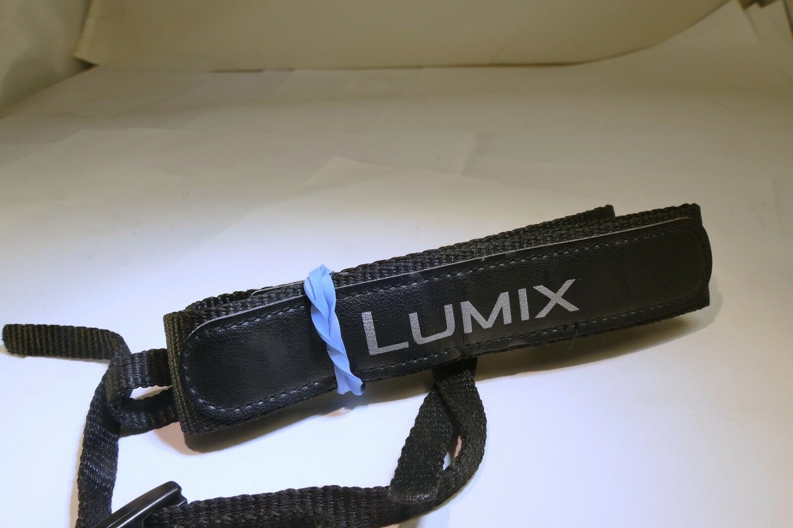 Panasonic LUMIX DMC FZ200 FZ000 FZ300 1" 2.5cm wide Neck Shoulder camera Genuine