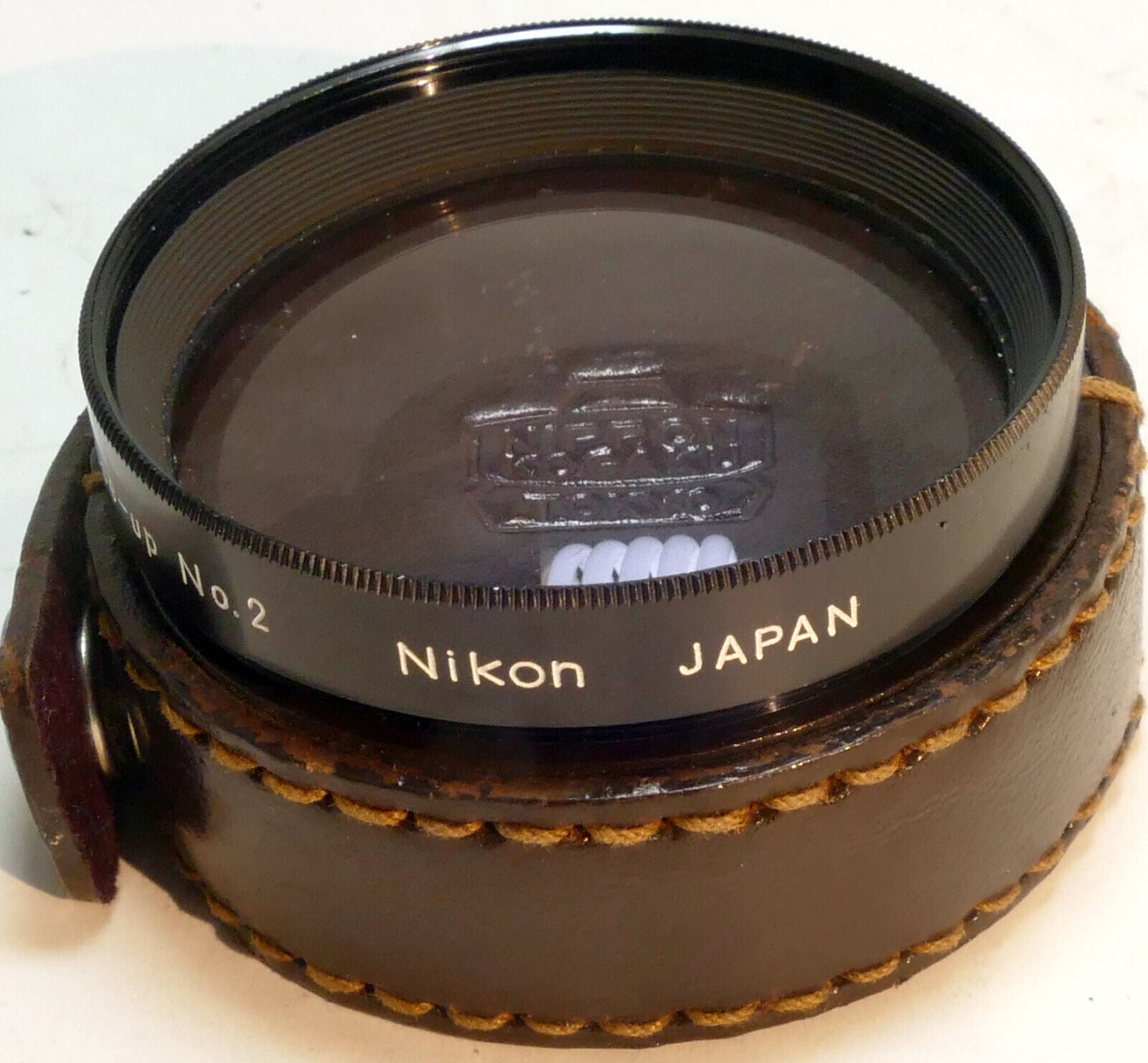 Nikon No. 2 52mm MACRO CLOSE UP LENS  3.0 Diopter attachment w/ case