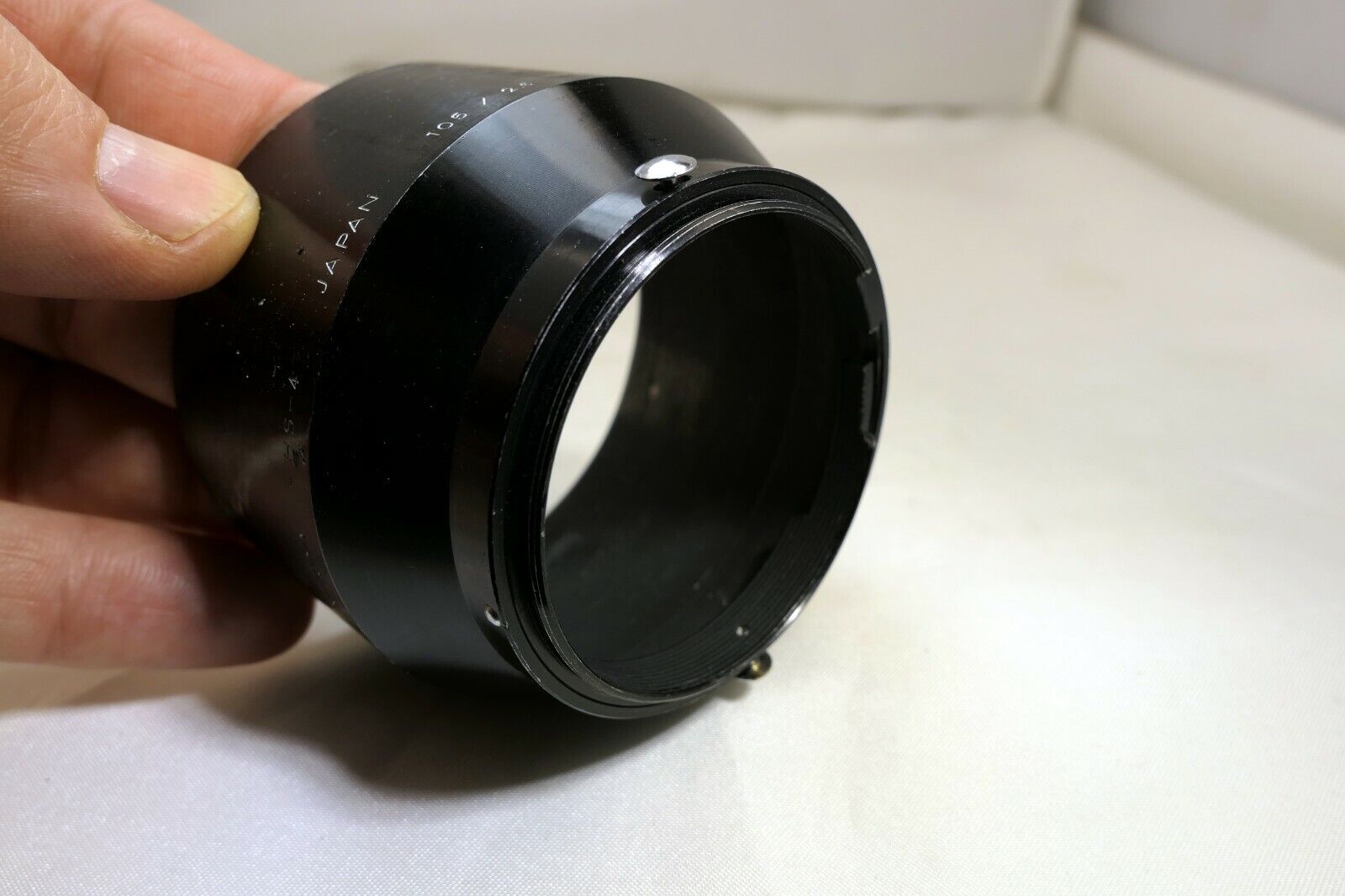 Nikon HS-4 Lens Hood 105mm f2.5 f4 Micro 135mm f3.5 52mm threads Genuine Shade